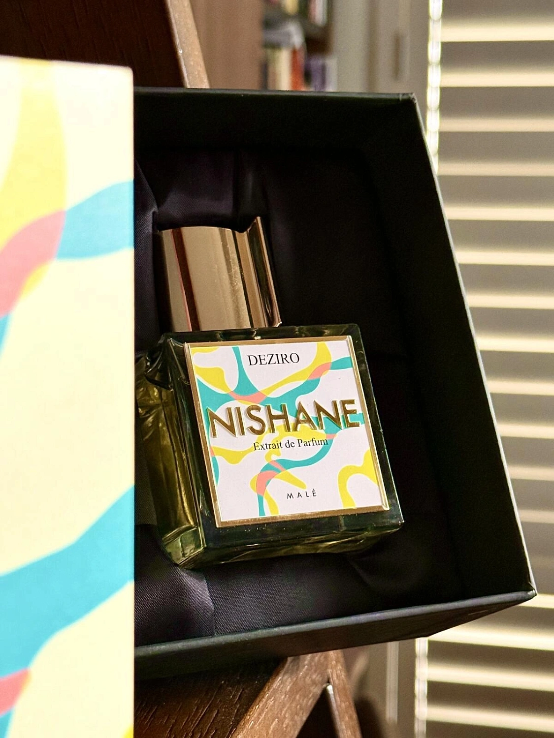 NISHANE Deziro NISHANE Deziro