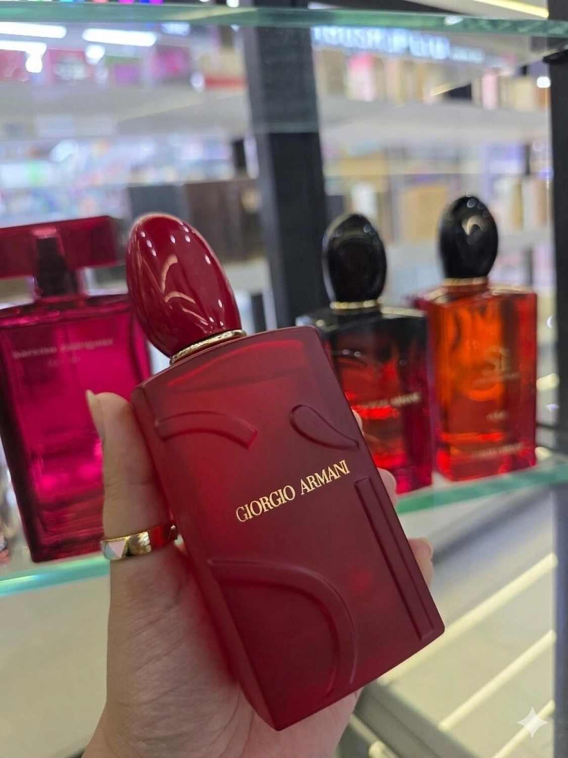 Armani Sì Passione Red Bloom