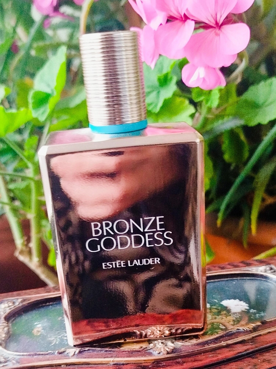 Estée Lauder Bronze Goddess Eau de Parfum 2017