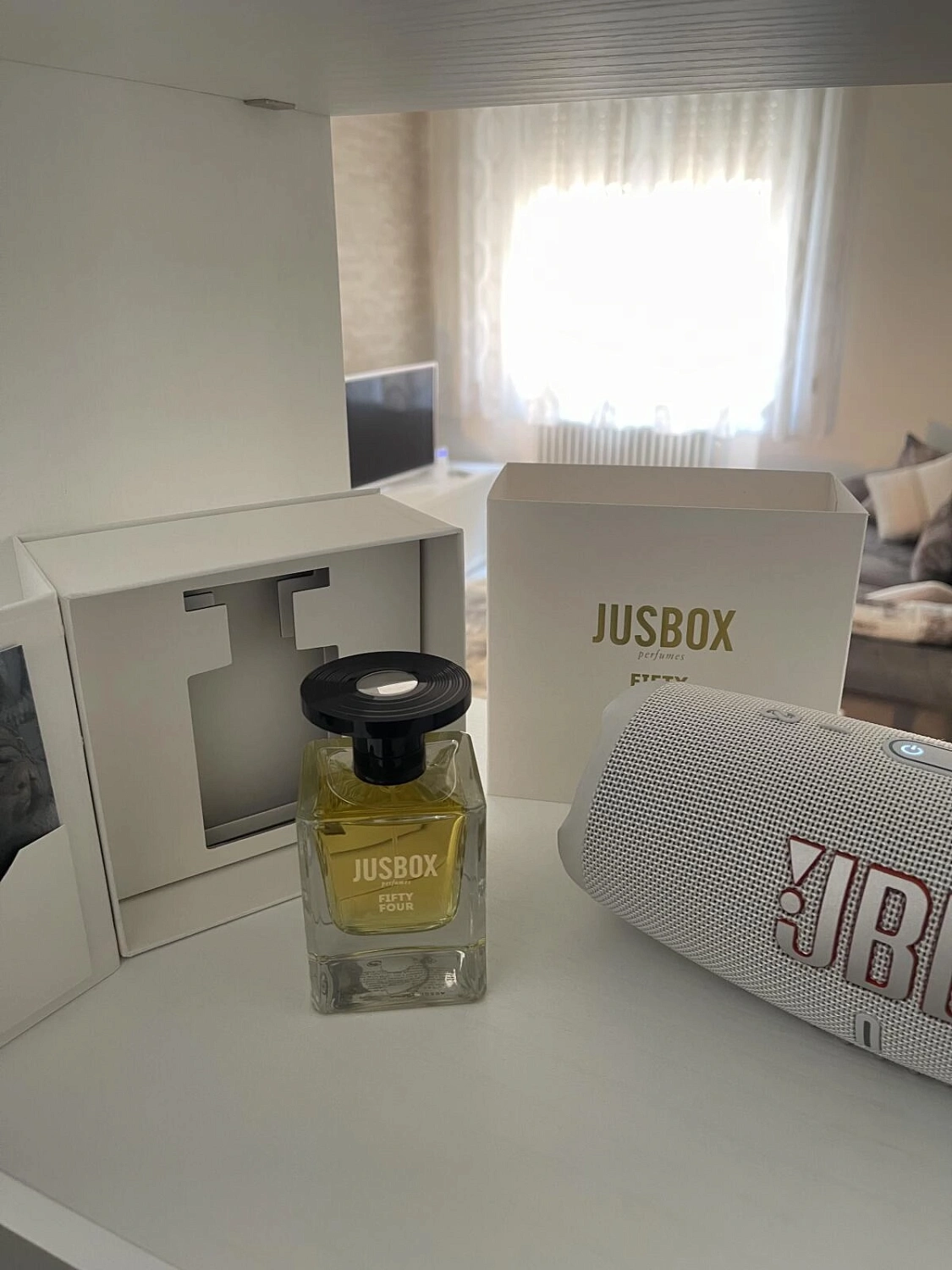 Jusbox Fifty Four