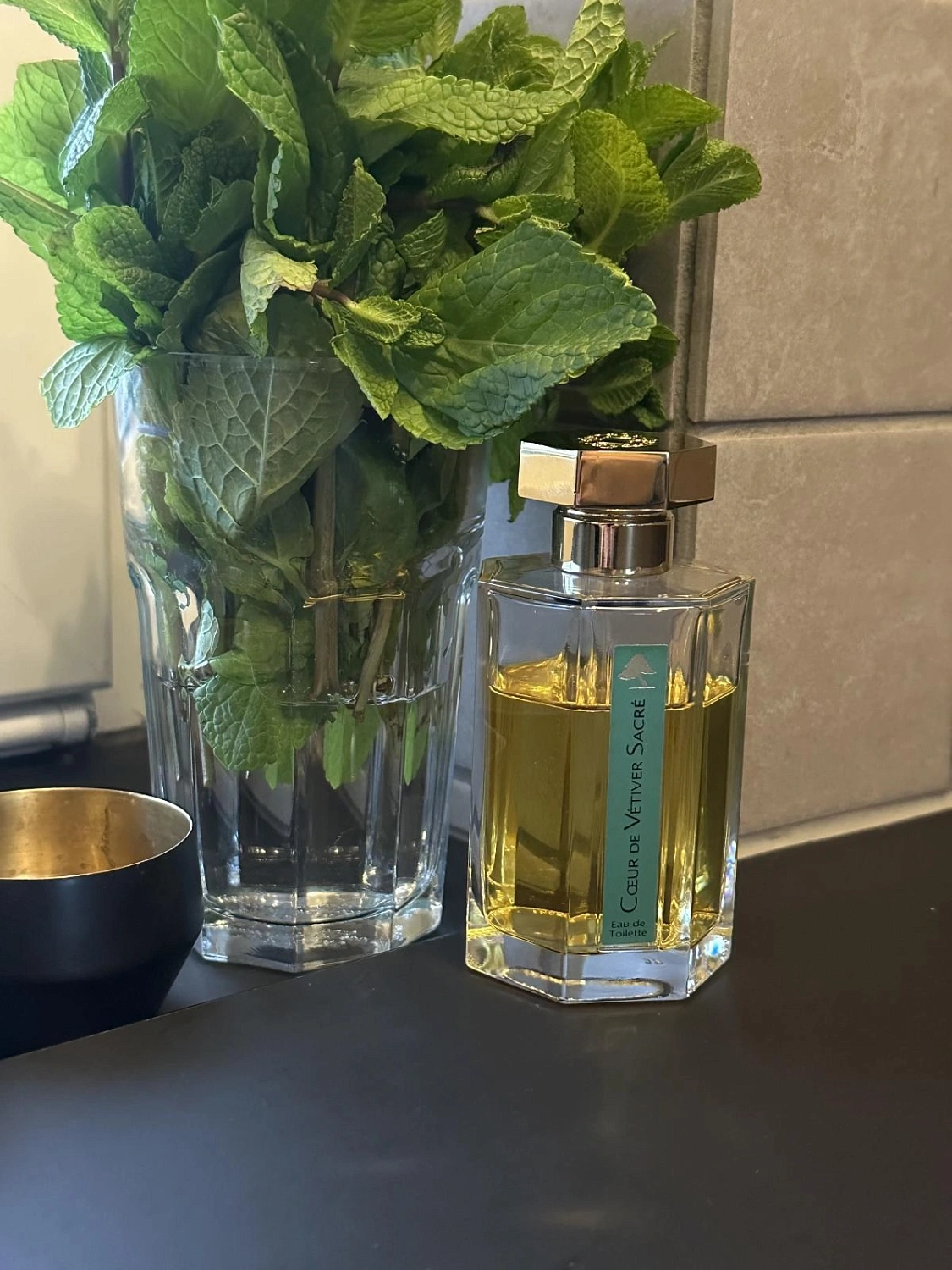 L`Artisan Parfumeur Coeur de Vetiver Sacre L`Artisan Parfumeur Coeur de Vetiver Sacre