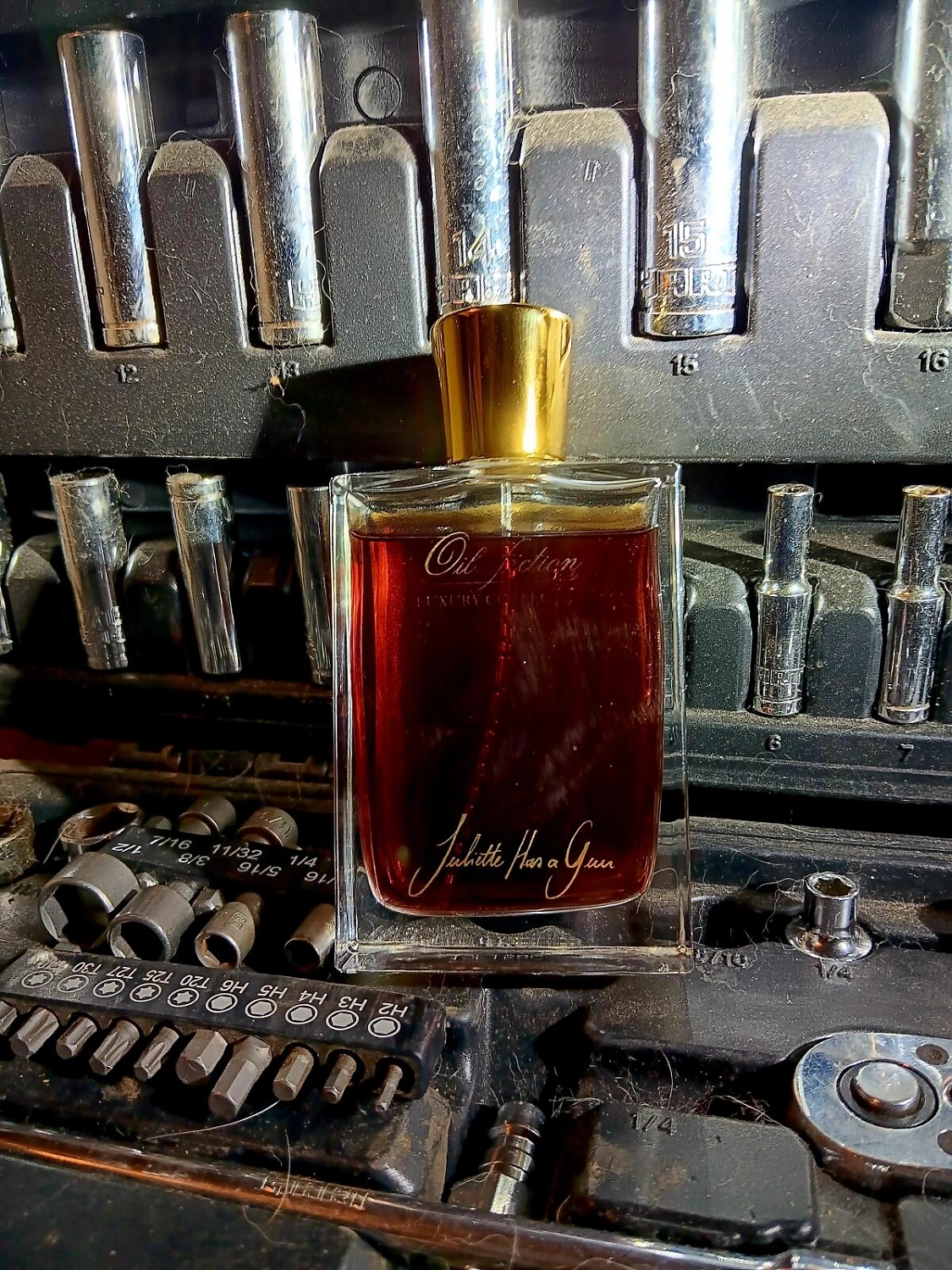 Juliette Has A Gun Oil Fiction