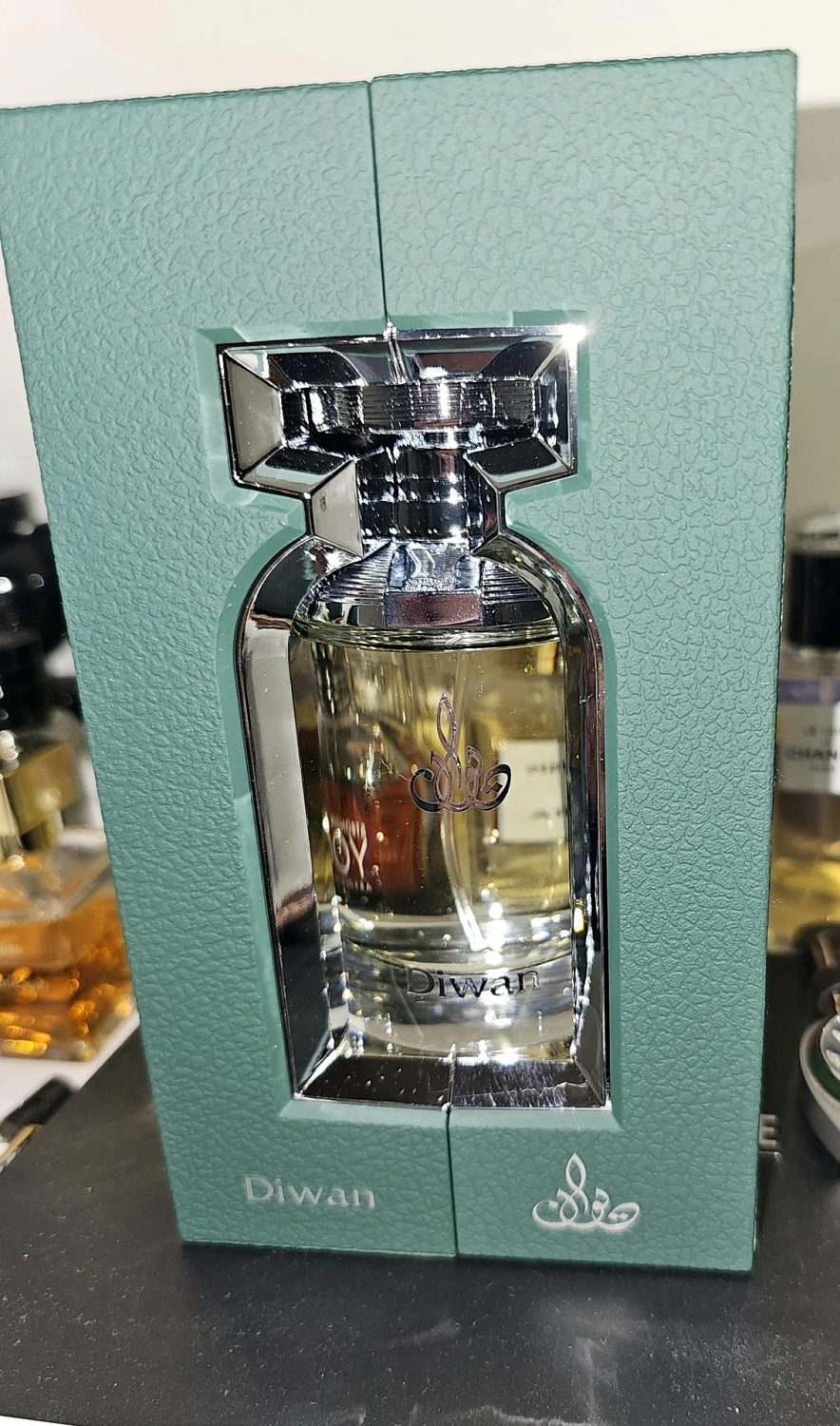 Arabian Oud Diwan Arabian Oud Diwan