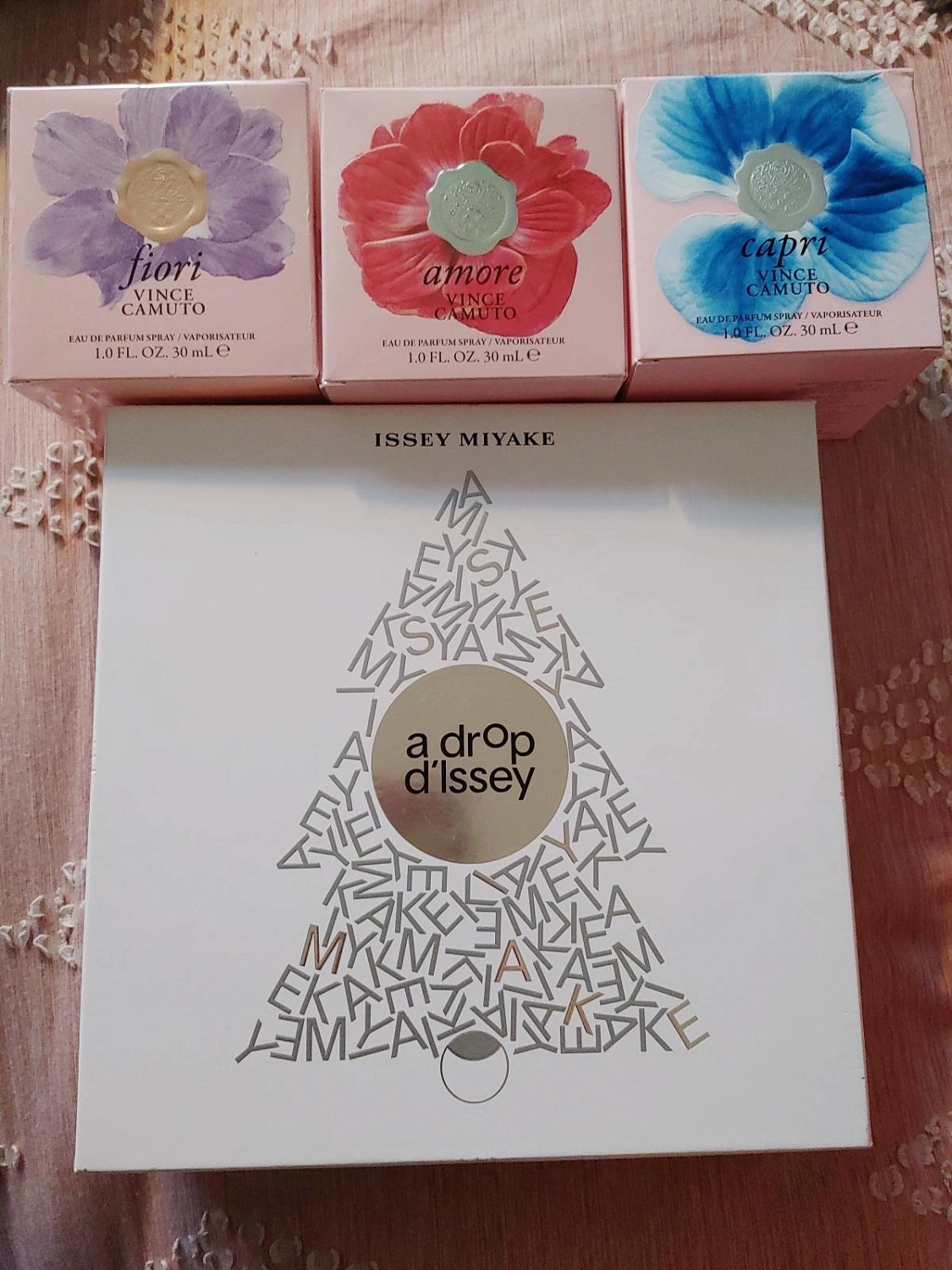 Vince Camuto Fiori Vince Camuto Fiori