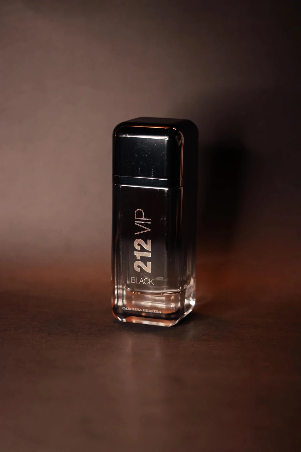 CAROLINA HERRERA 212 VIP Black