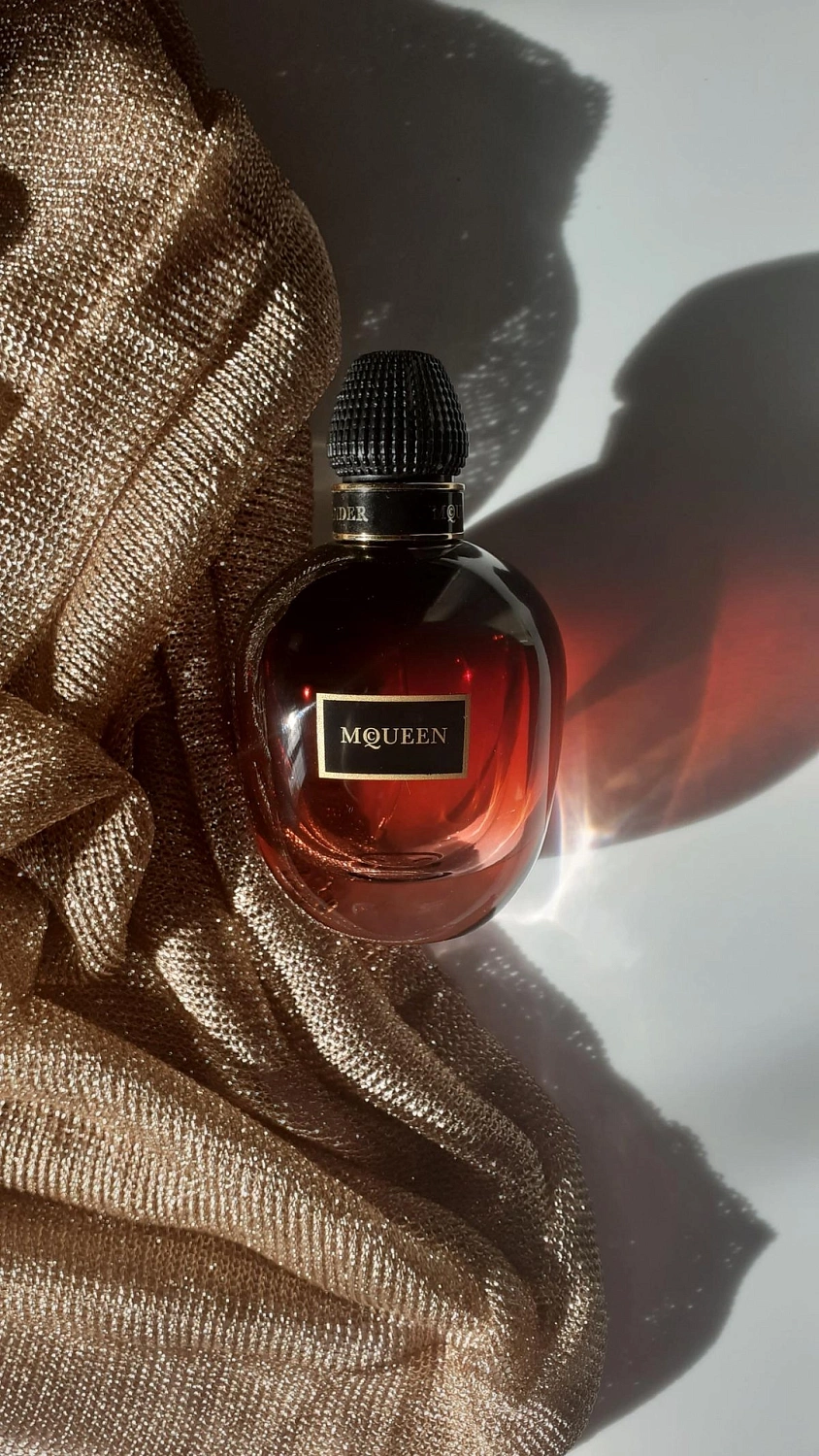 Alexander McQueen Blazing Lily Alexander McQueen Blazing Lily