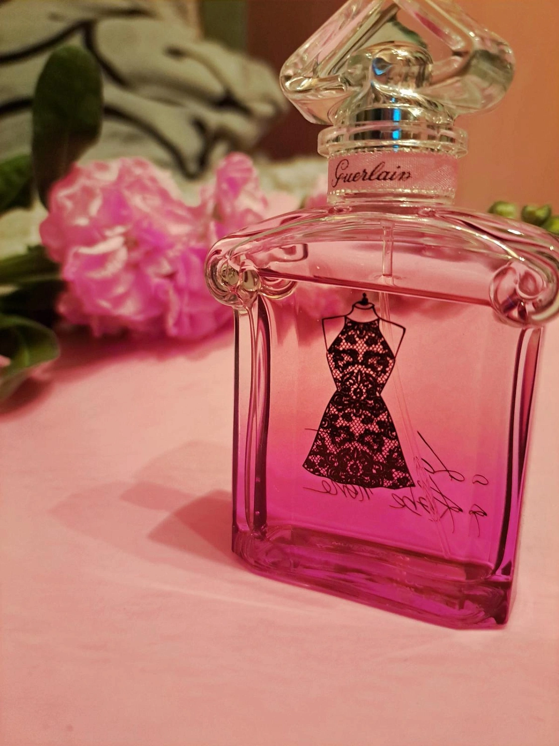 Guerlain La Petite Robe Noir Ma Robe Hippie-Chic