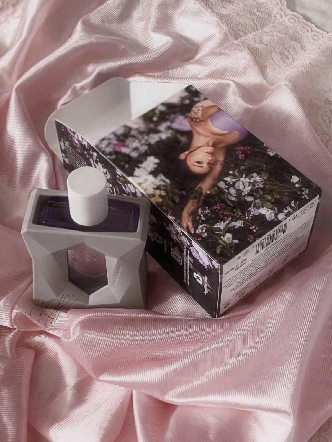 Ariana Grande God Is A Woman