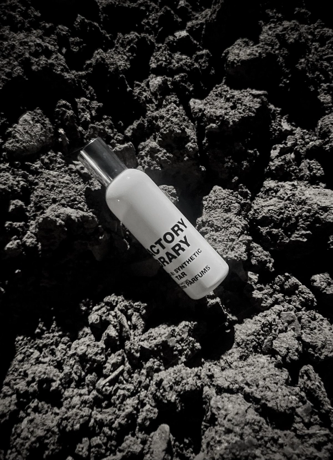 Comme des Garcons Series 6 Synthetic: Tar