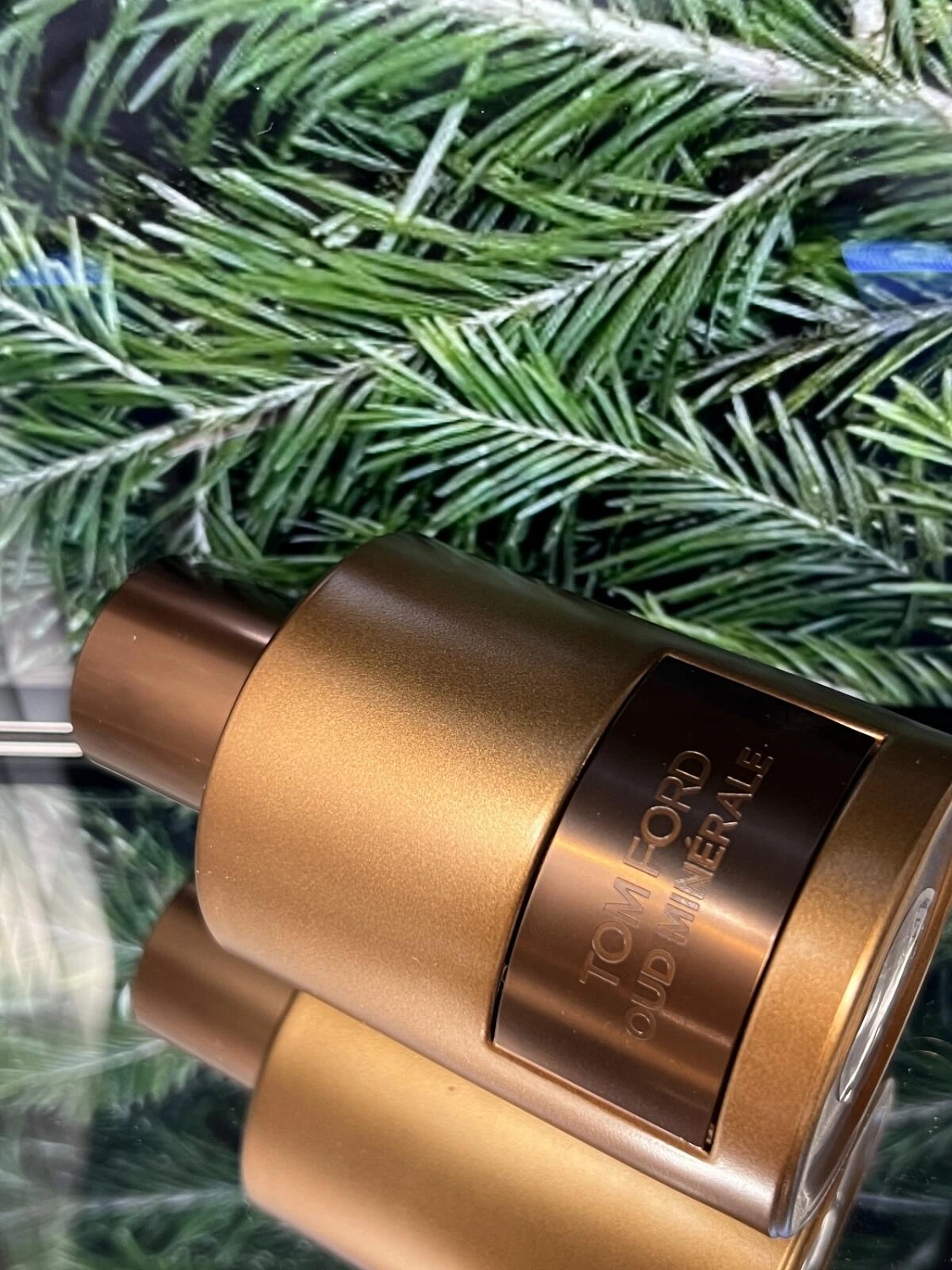 Tom Ford Oud Minerale (2023) Tom Ford Oud Minerale (2023)