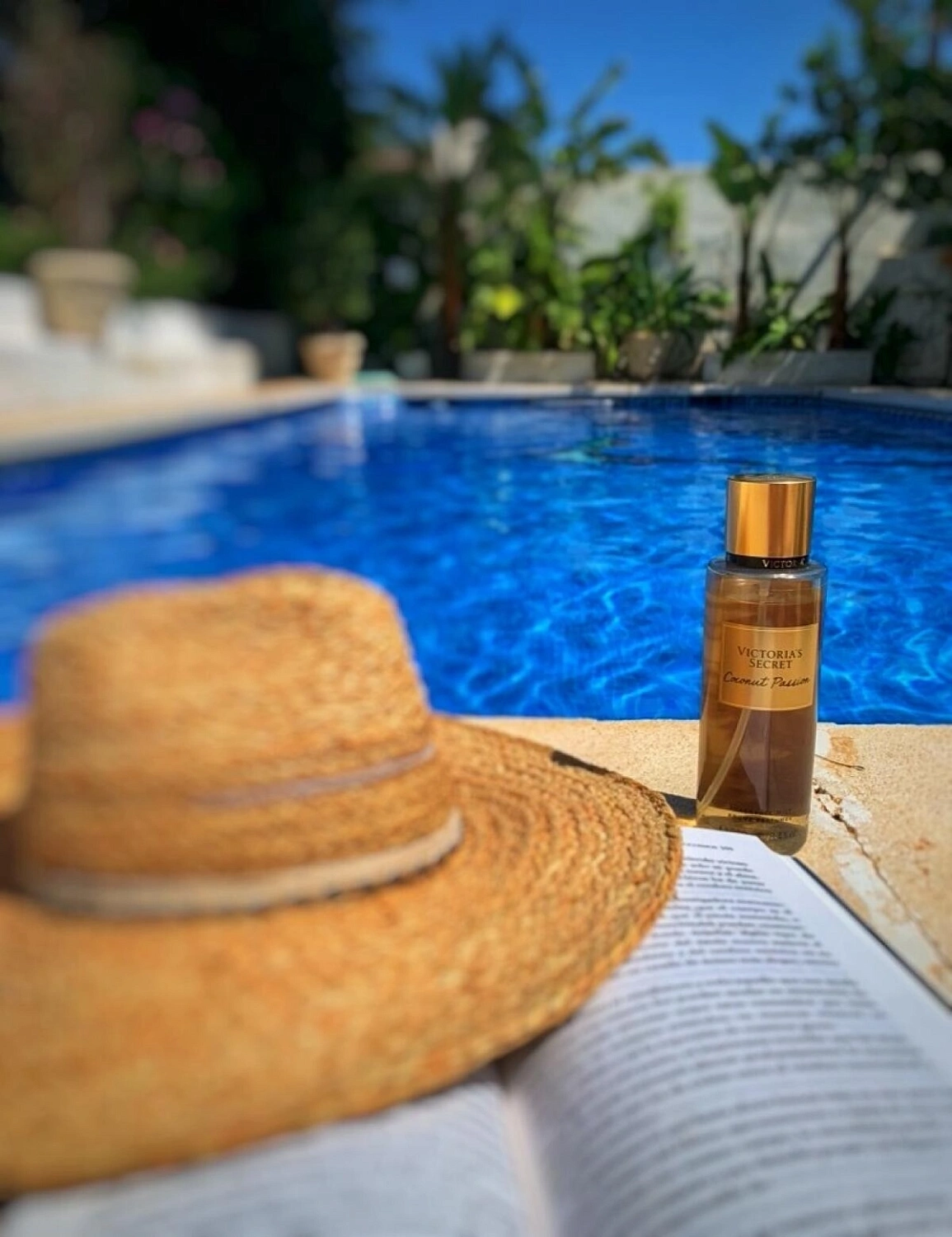 Victoria`s Secret Coconut Passion