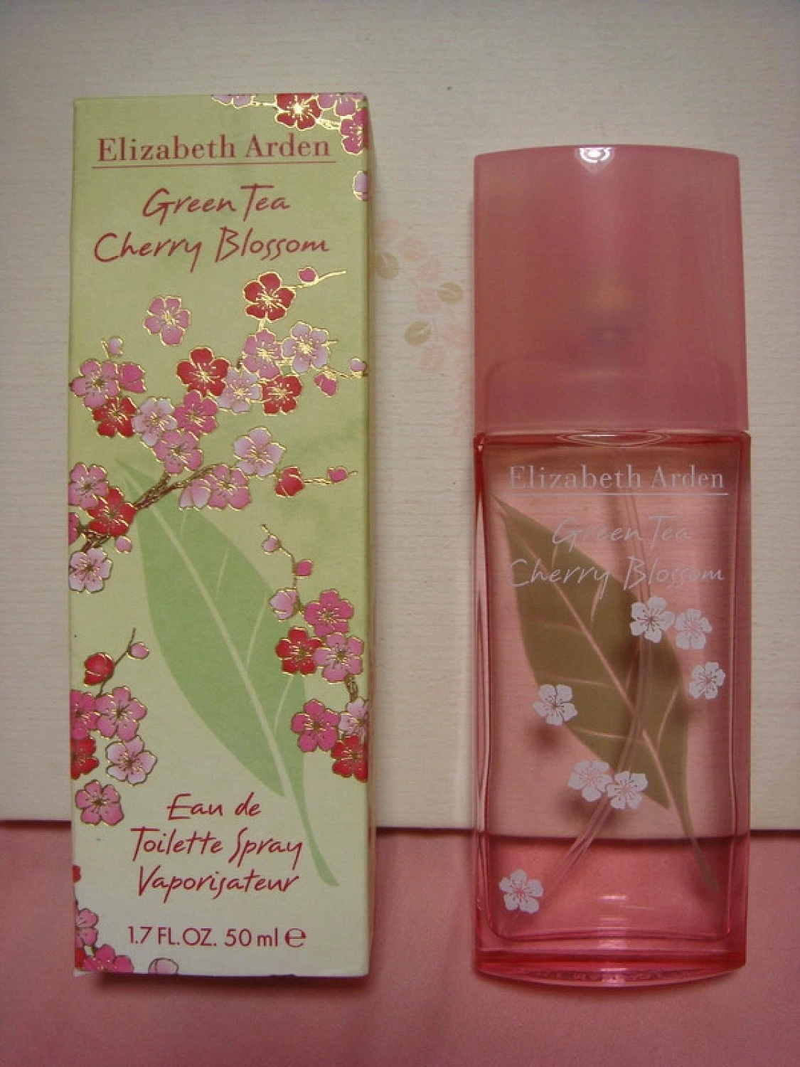 Elizabeth Arden Green Tea Cherry Blossom Elizabeth Arden Green Tea Cherry Blossom