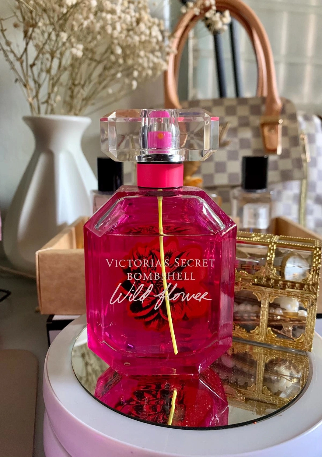 Victoria`s Secret Bombshell Wild Flower Victoria`s Secret Bombshell Wild Flower