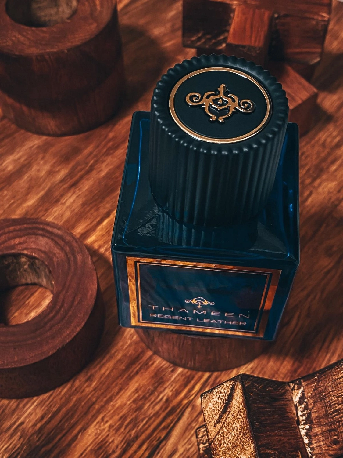 Thameen Regent Leather
