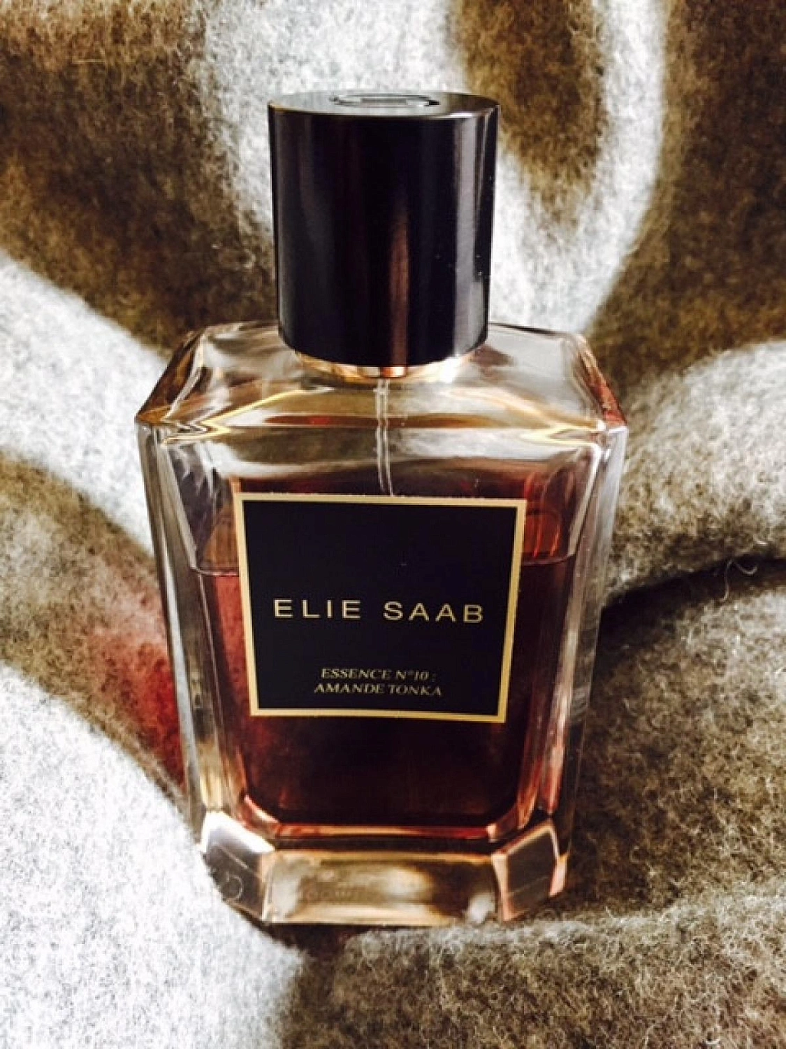 Elie Saab Essence N. 10 Amande Tonka