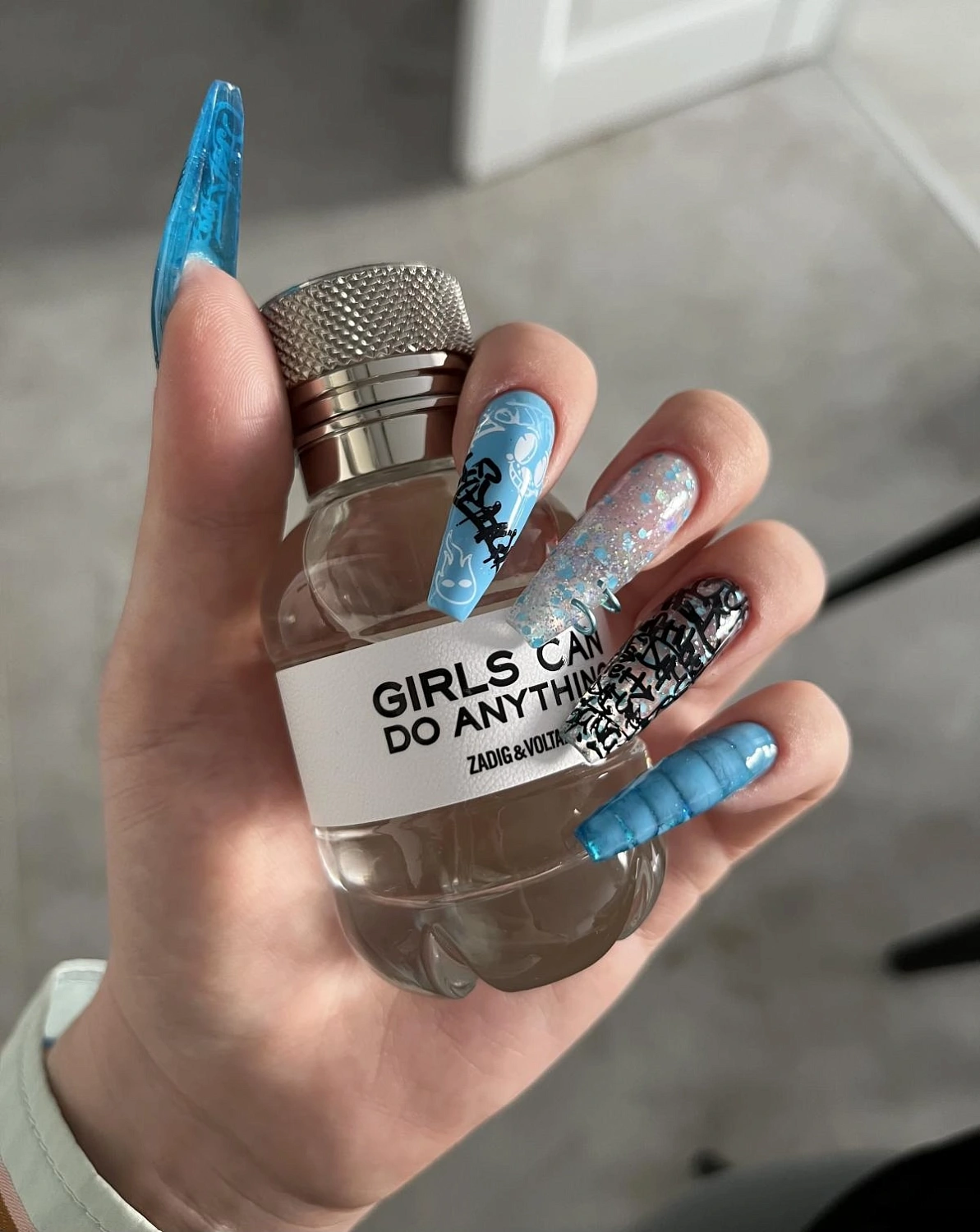 ZADIG & VOLTAIRE Girls Can Do Anything ZADIG & VOLTAIRE Girls Can Do Anything
