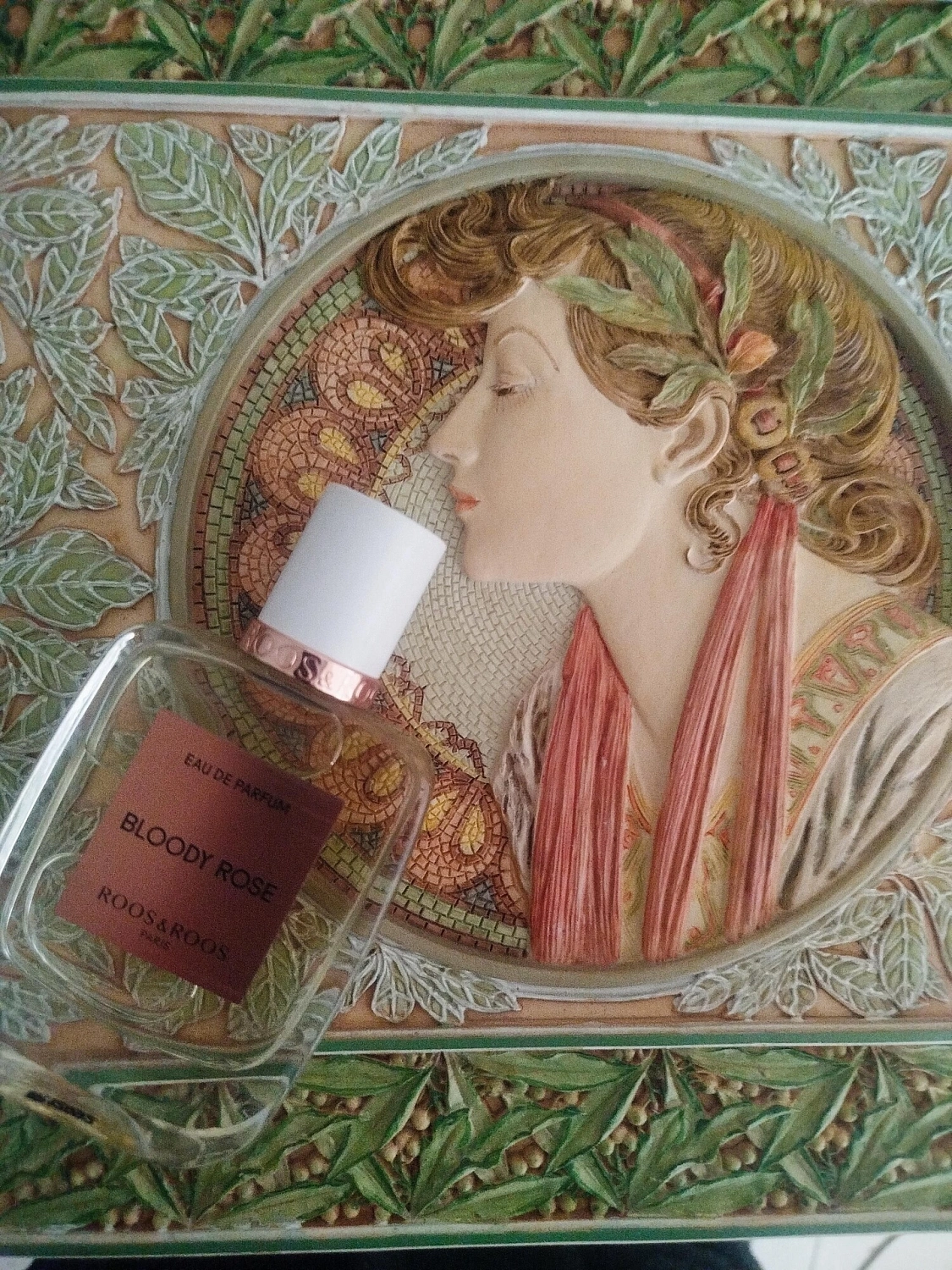 Roos & Roos Bloody Rose