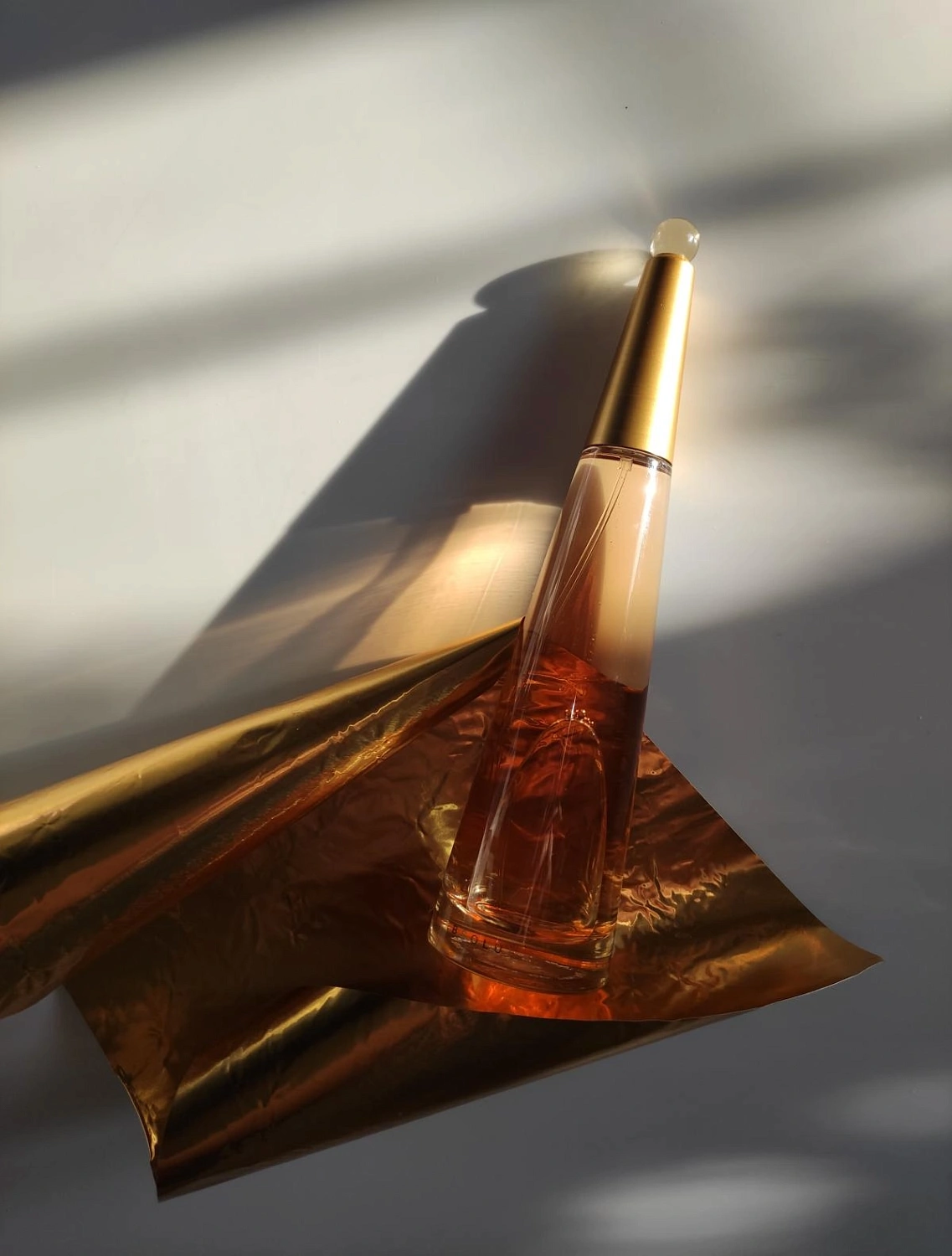 Issey Miyake L’eau d’Issey Absolue