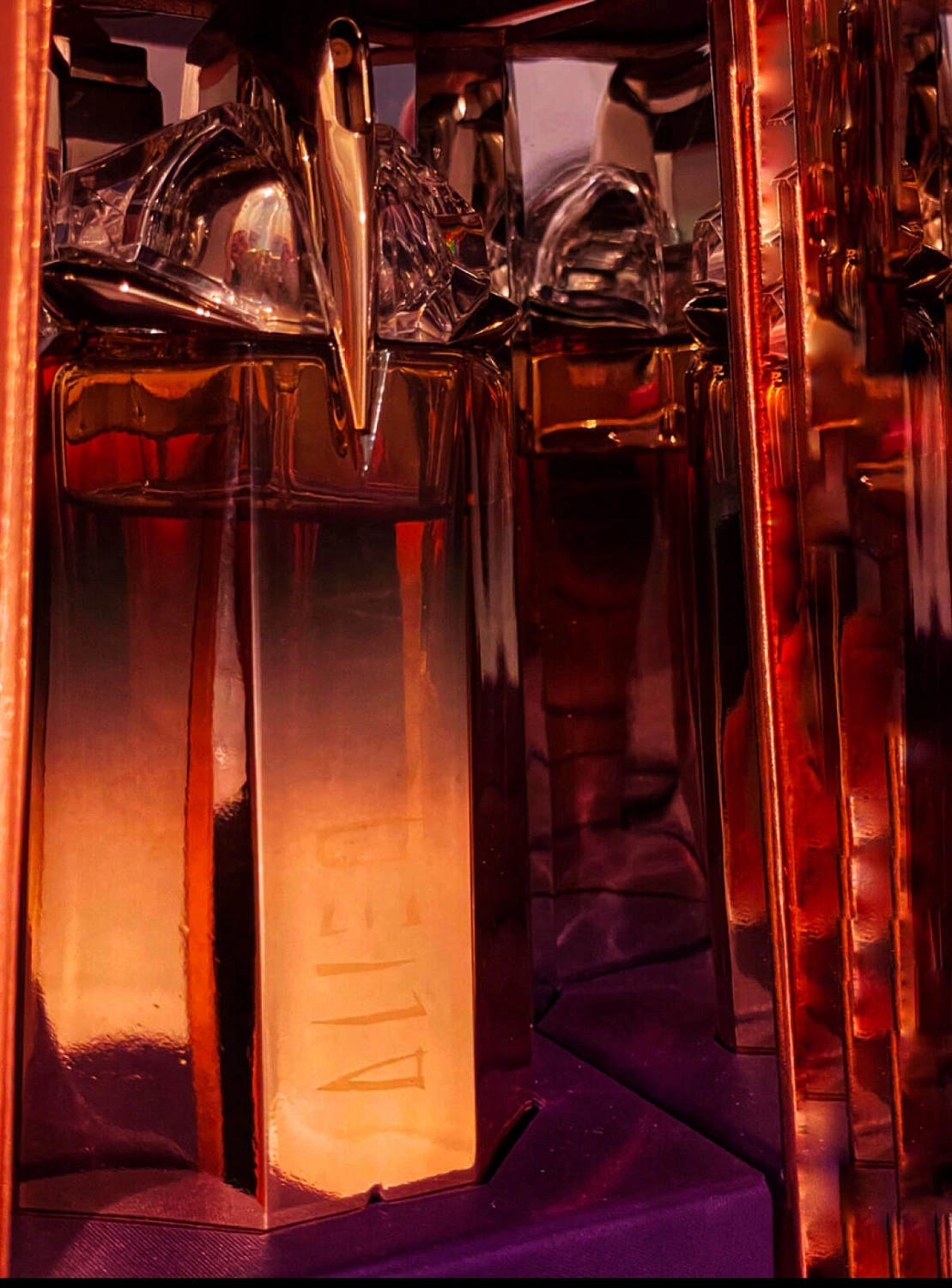 MUGLER Alien Oud Majestueux