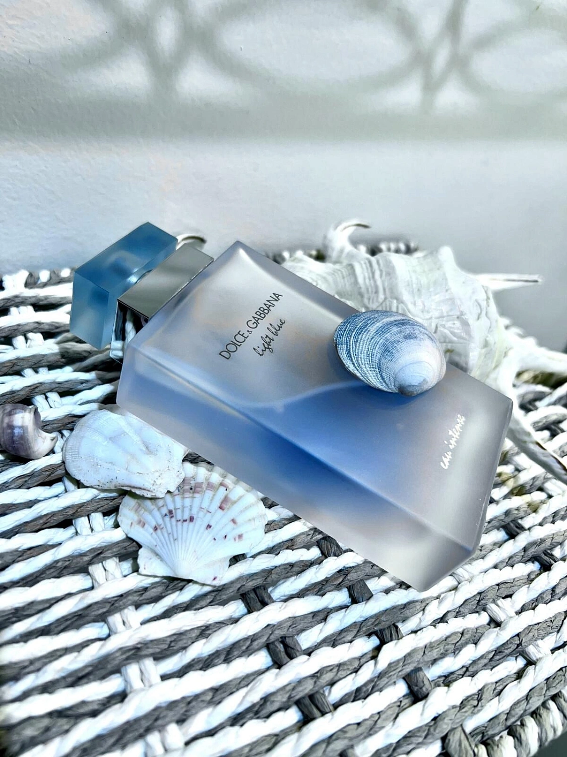 DOLCE & GABBANA Light Blue Eau Intense DOLCE & GABBANA Light Blue Eau Intense