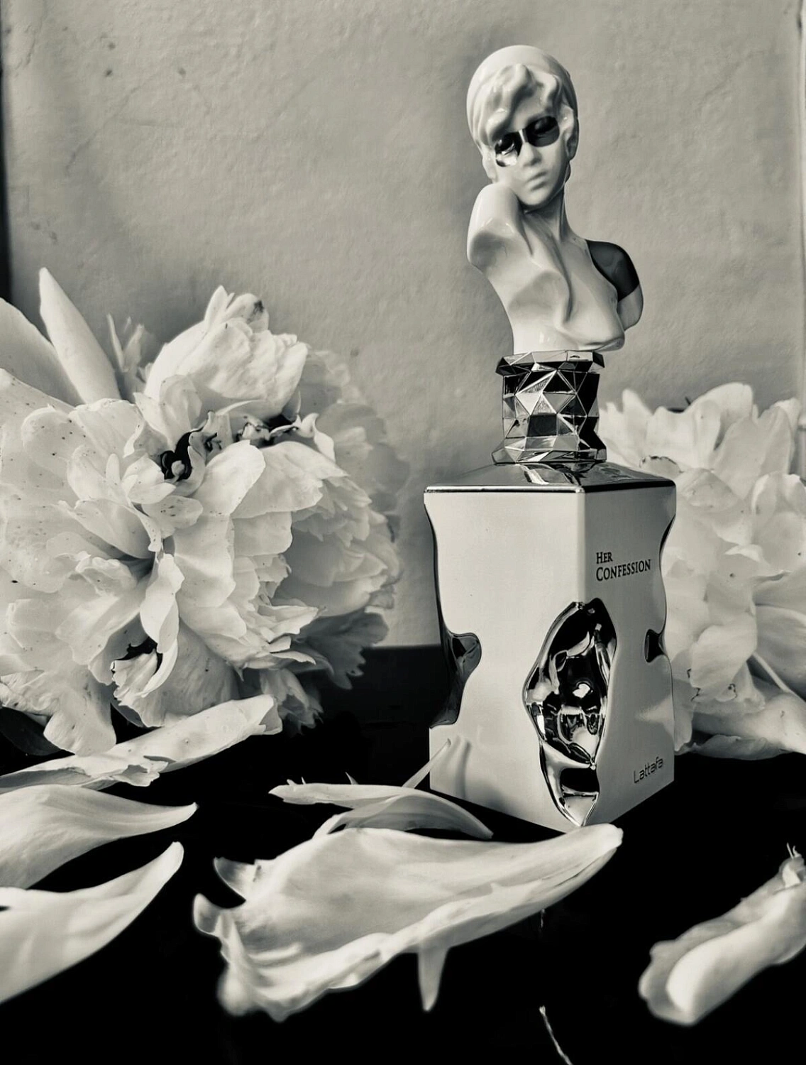 Lattafa Her Confession