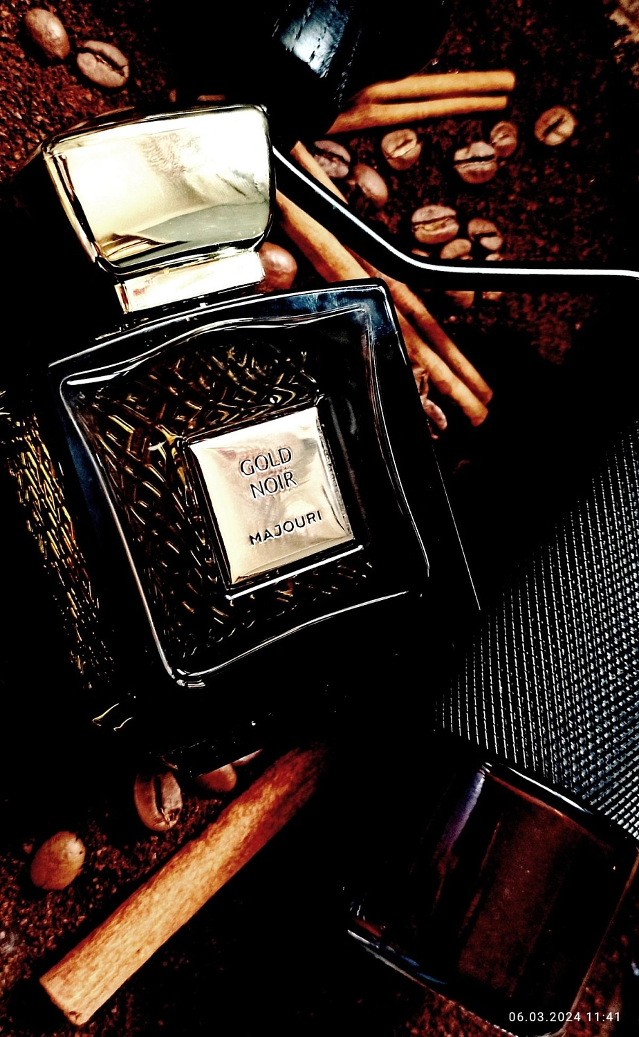 Majouri Gold Noir