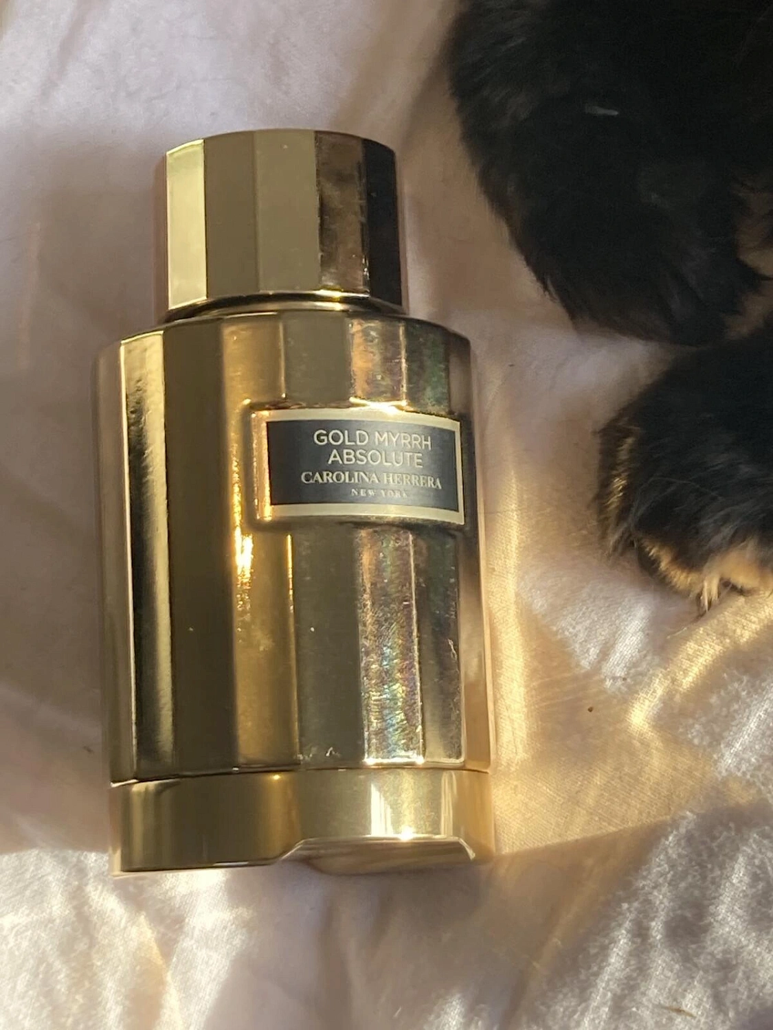 CAROLINA HERRERA Gold Myrrh Absolute CAROLINA HERRERA Gold Myrrh Absolute