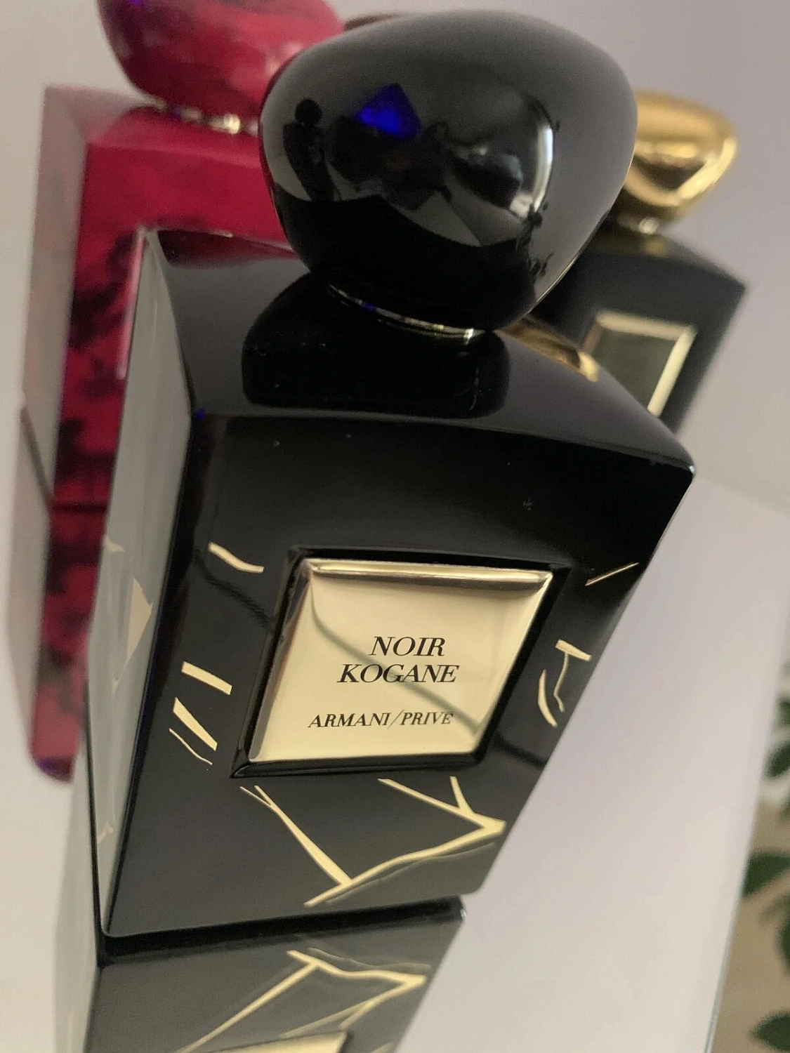 ARMANI Noir Kogane ARMANI Noir Kogane