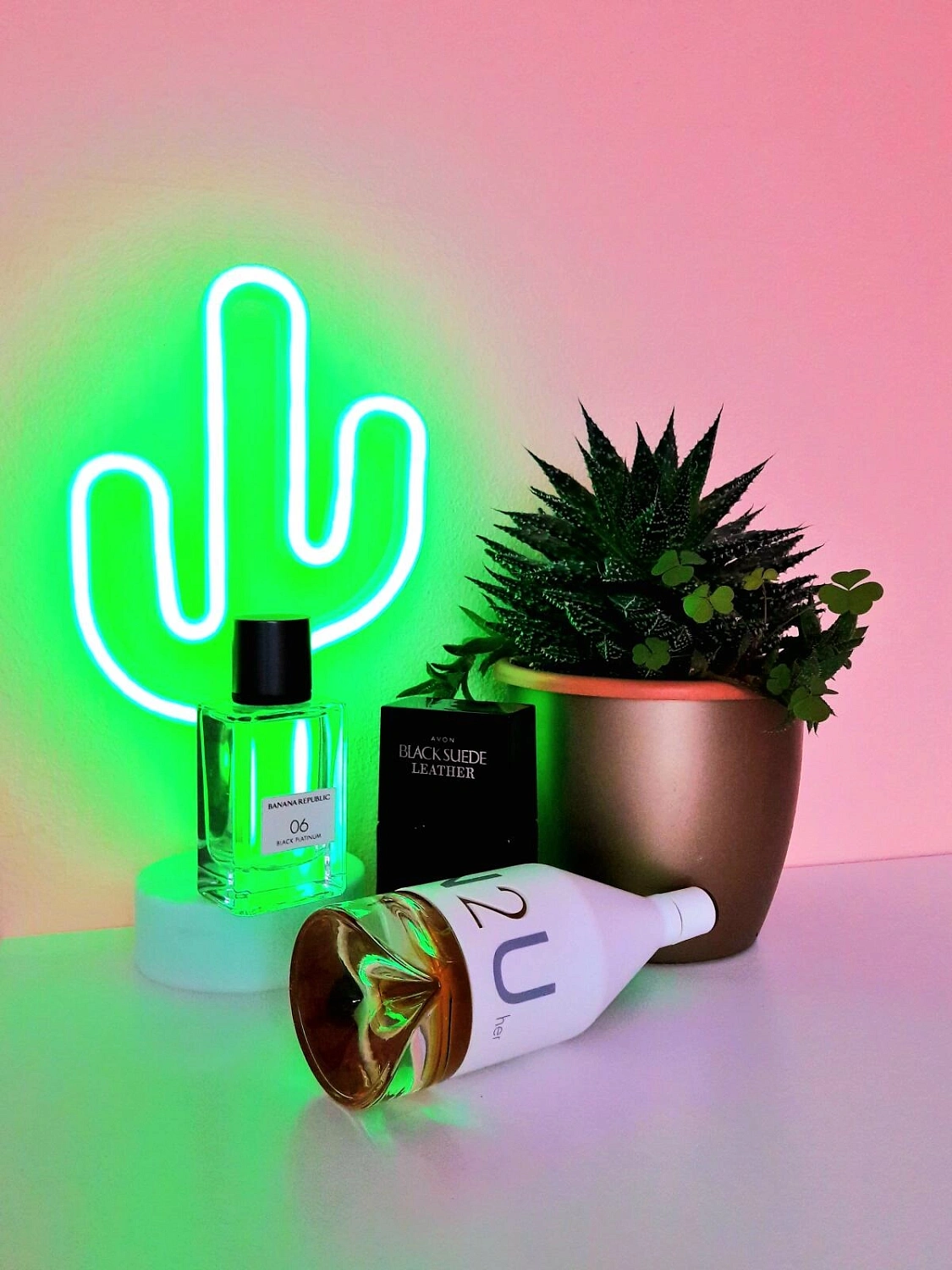 Banana Republic 06 Black Platinum