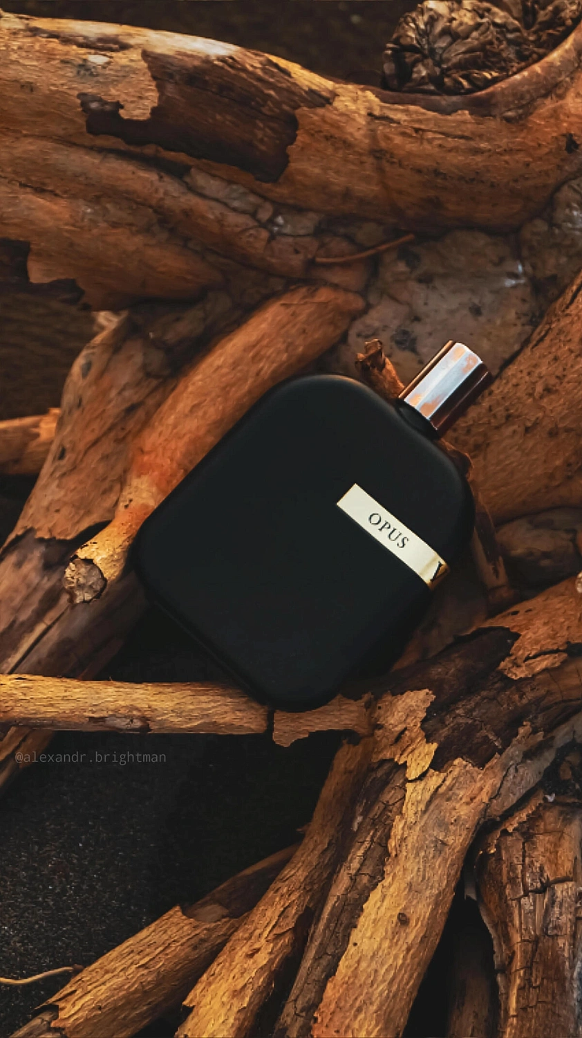 Amouage The Library Collection Opus VII