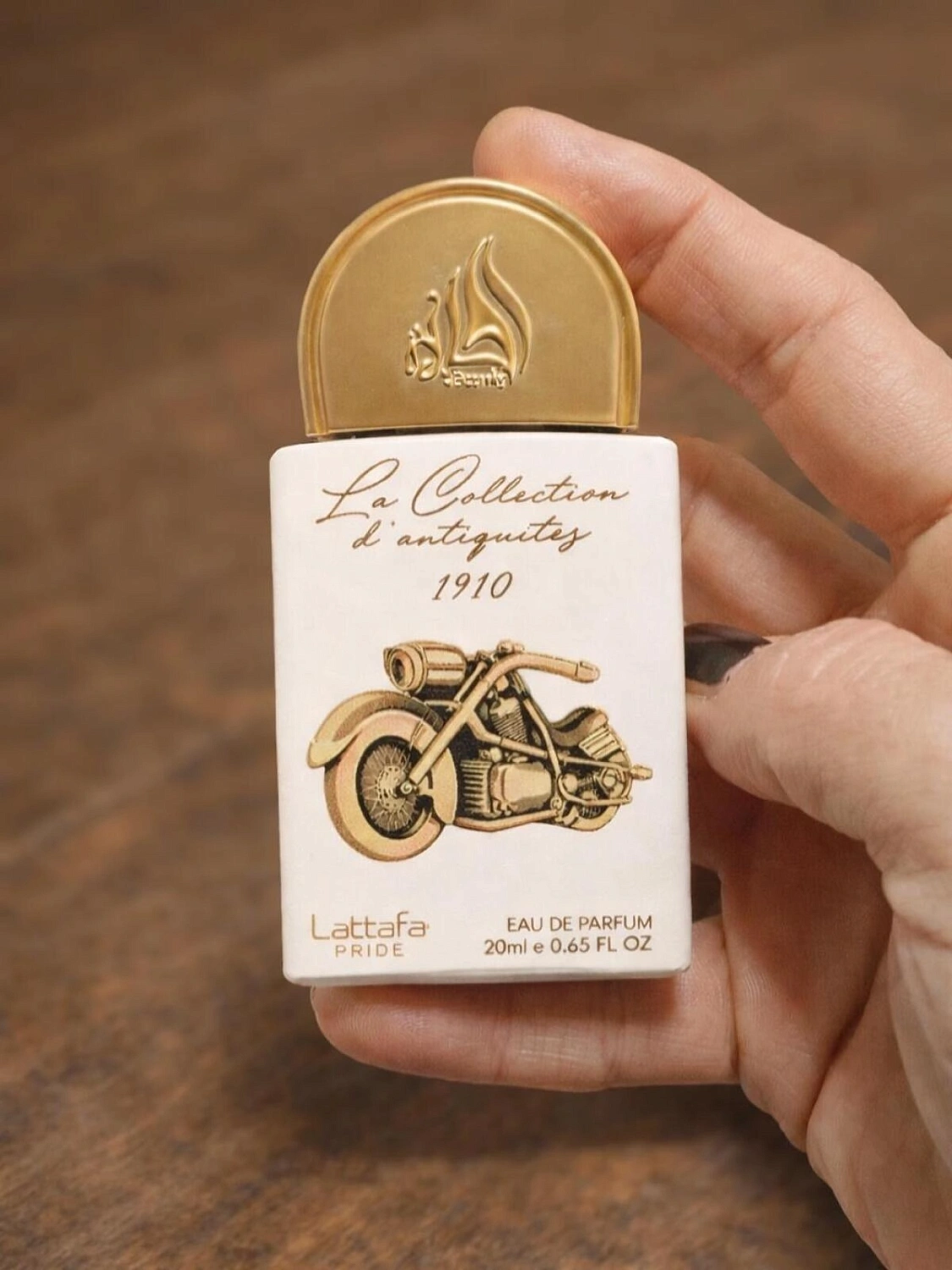 Lattafa La Collection D'antiquites 1910