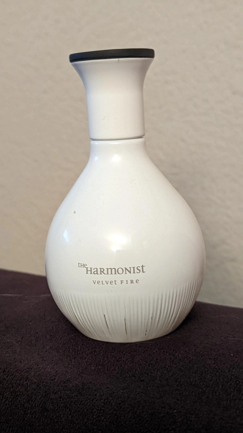 The Harmonist Velvet Fire