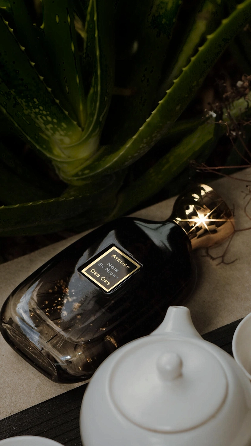 Atelier des Ors Noir by Night