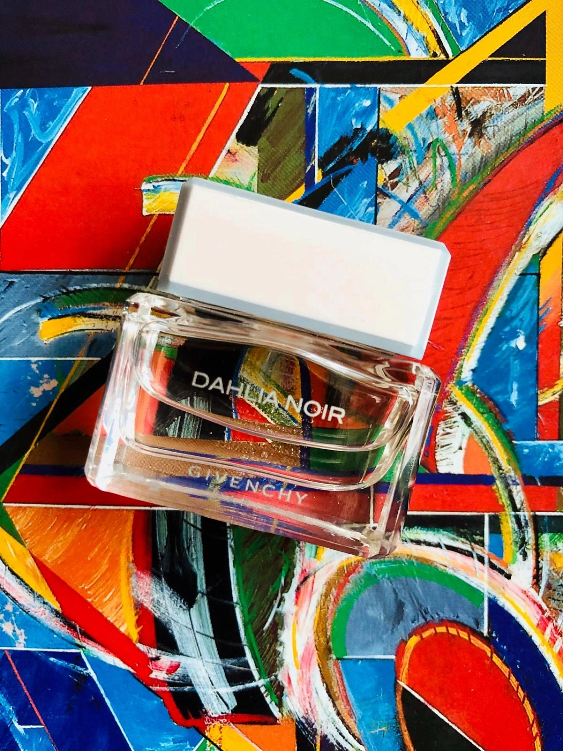 GIVENCHY Dahlia Noir Eau de Toilette