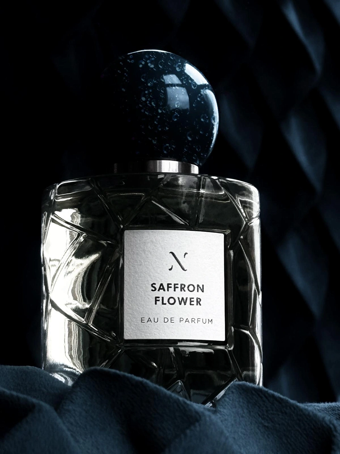 Les Soeurs de Noe Saffron Flower