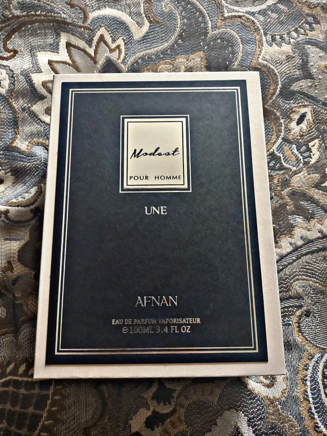 AFNAN Modest Pour Homme Une AFNAN Modest Pour Homme Une