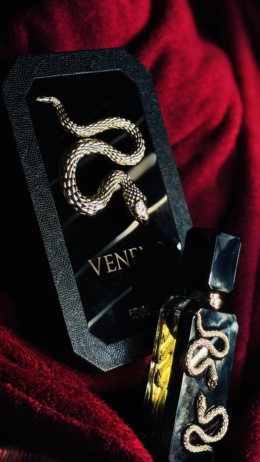 Fragrance World Veneno