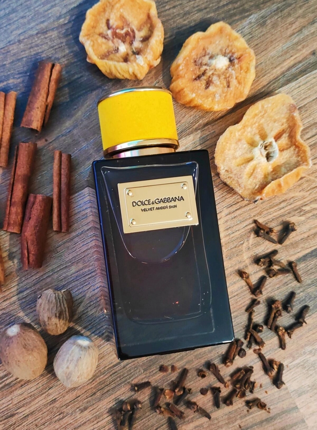 DOLCE & GABBANA Velvet Amber Skin DOLCE & GABBANA Velvet Amber Skin