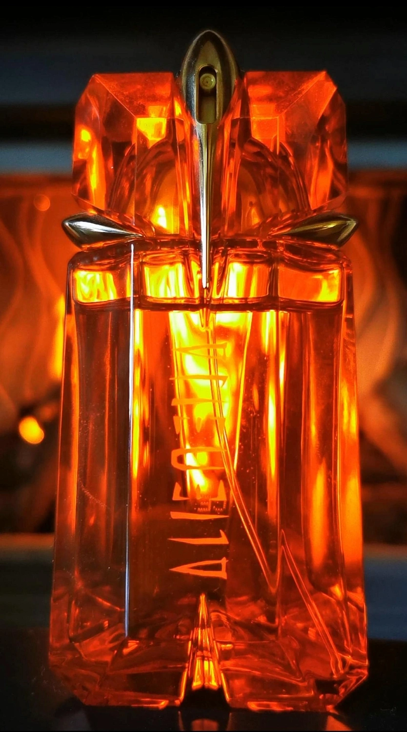 MUGLER Alien Eau Luminescente MUGLER Alien Eau Luminescente