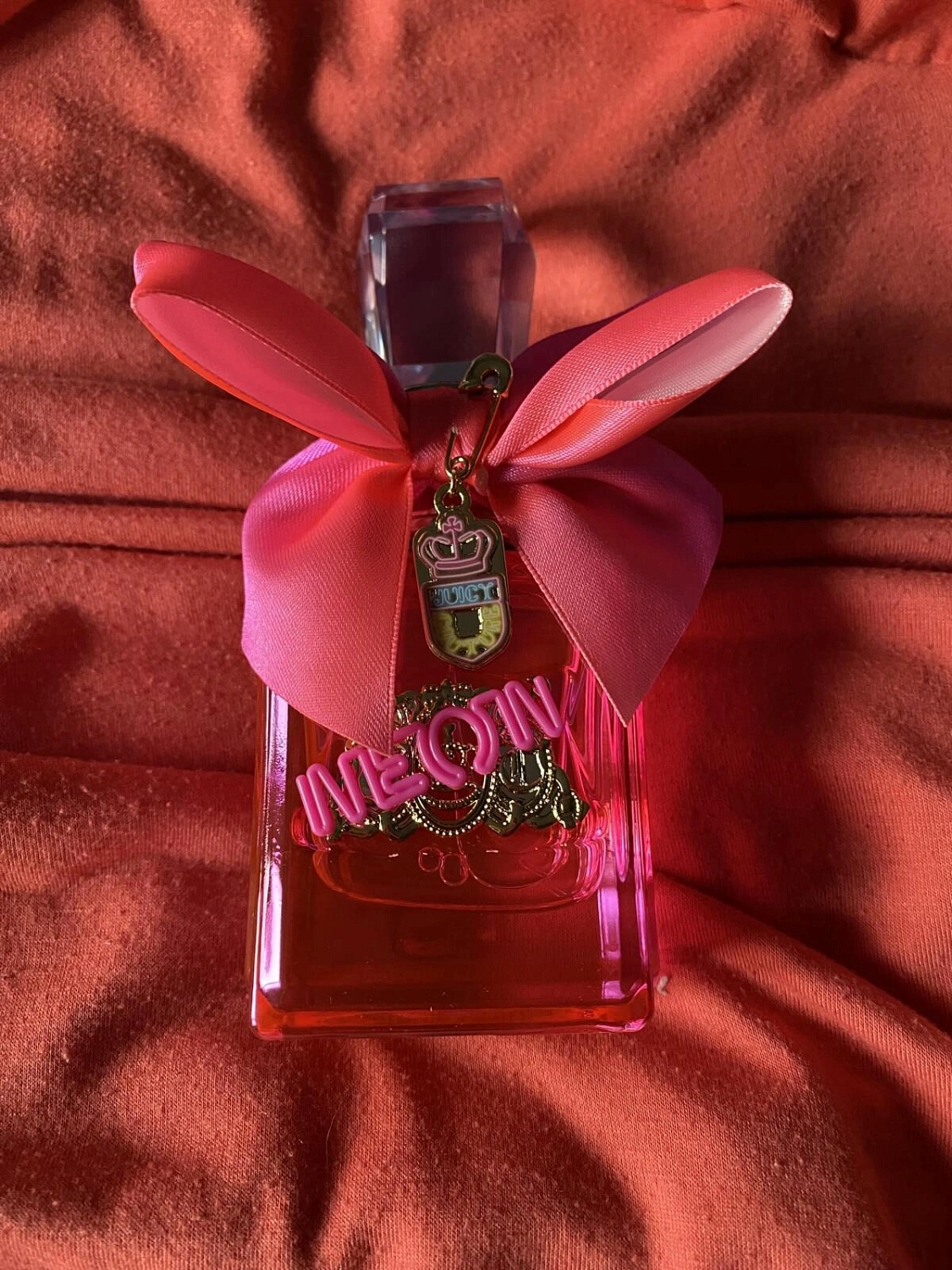 Juicy Couture Viva La Juicy Neon