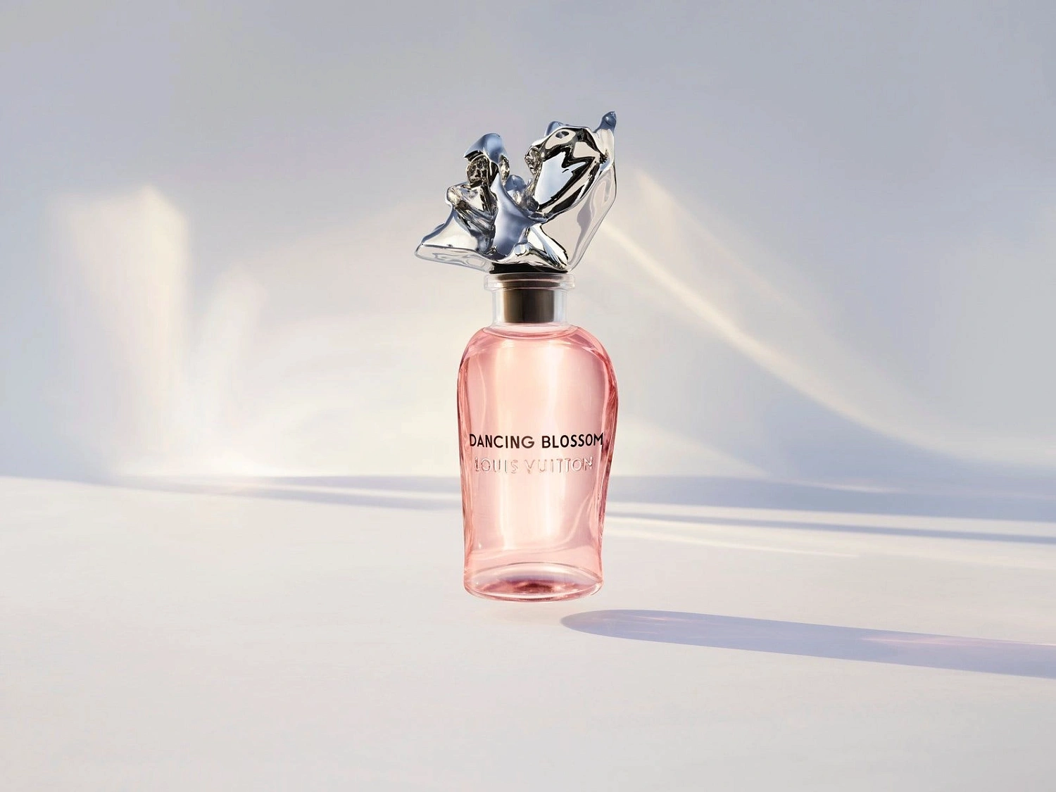Louis Vuitton Dancing Blossom Louis Vuitton Dancing Blossom