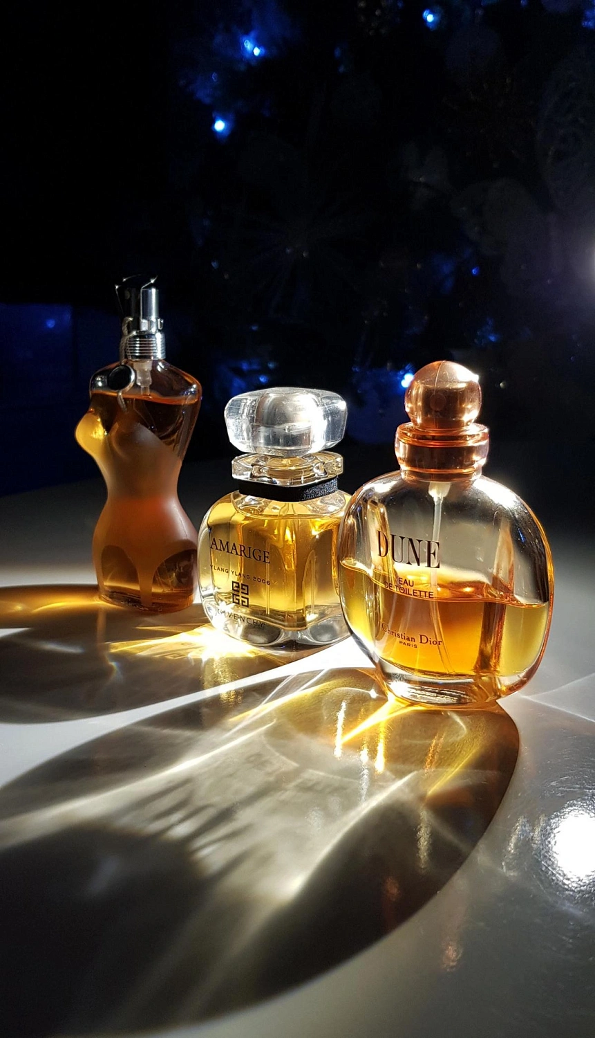 GIVENCHY Amarige Ylang-Ylang de Mayotte 2006 GIVENCHY Amarige Ylang-Ylang de Mayotte 2006