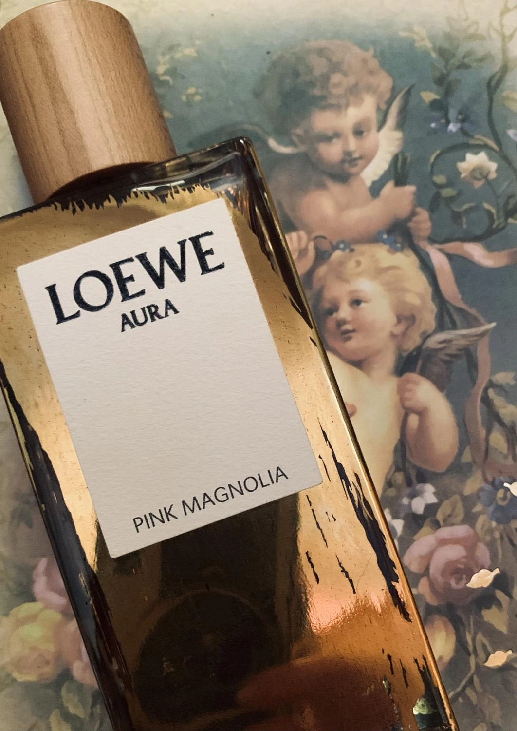 Loewe Aura Pink Magnolia Loewe Aura Pink Magnolia