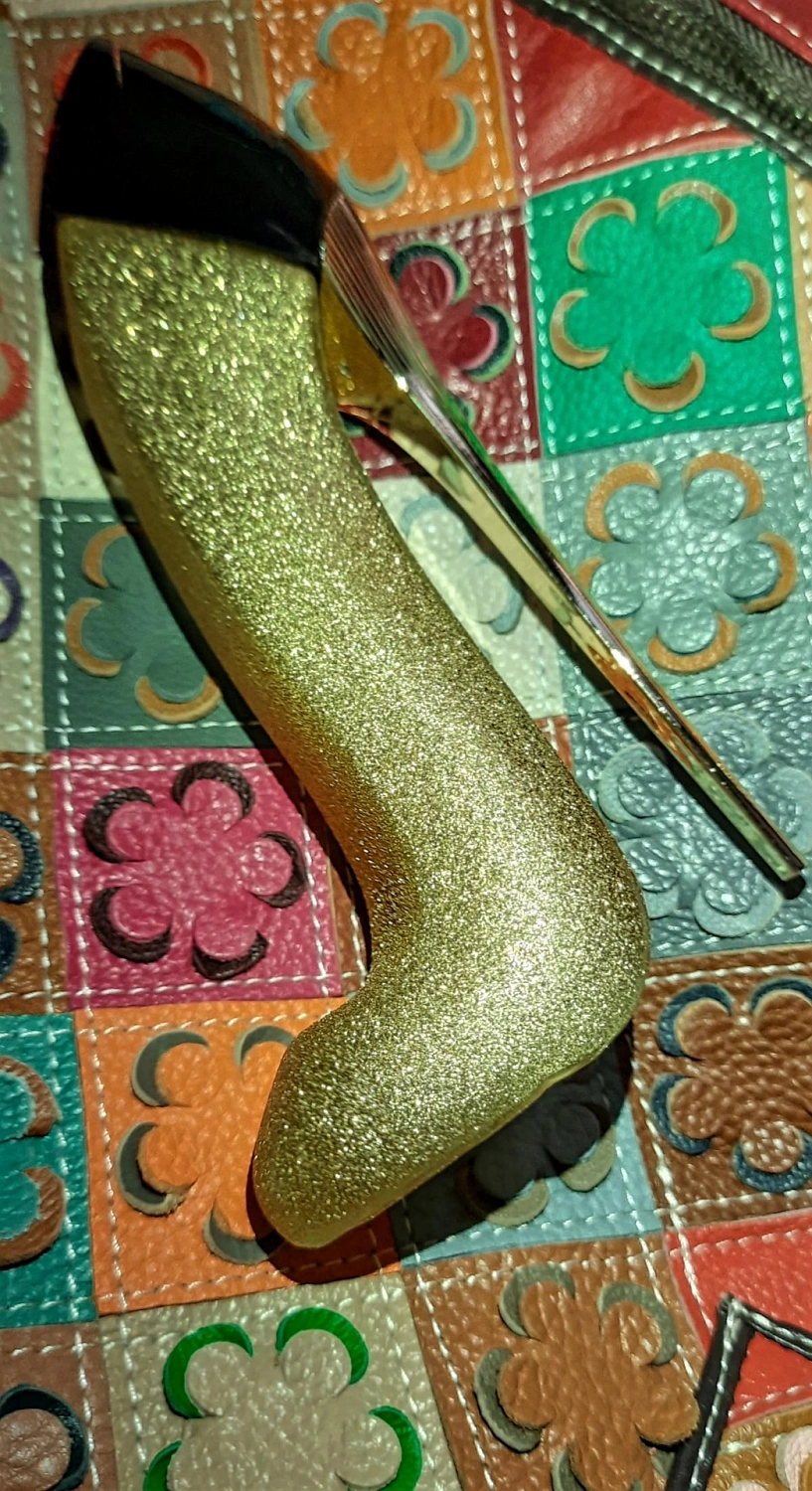 CAROLINA HERRERA Good Girl Glorious Gold Collector Edition