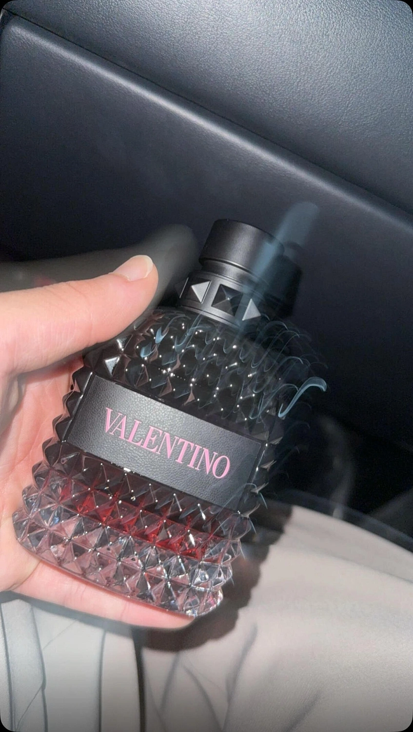 Valentino Uomo Born In Roma Intense Valentino Uomo Born In Roma Intense