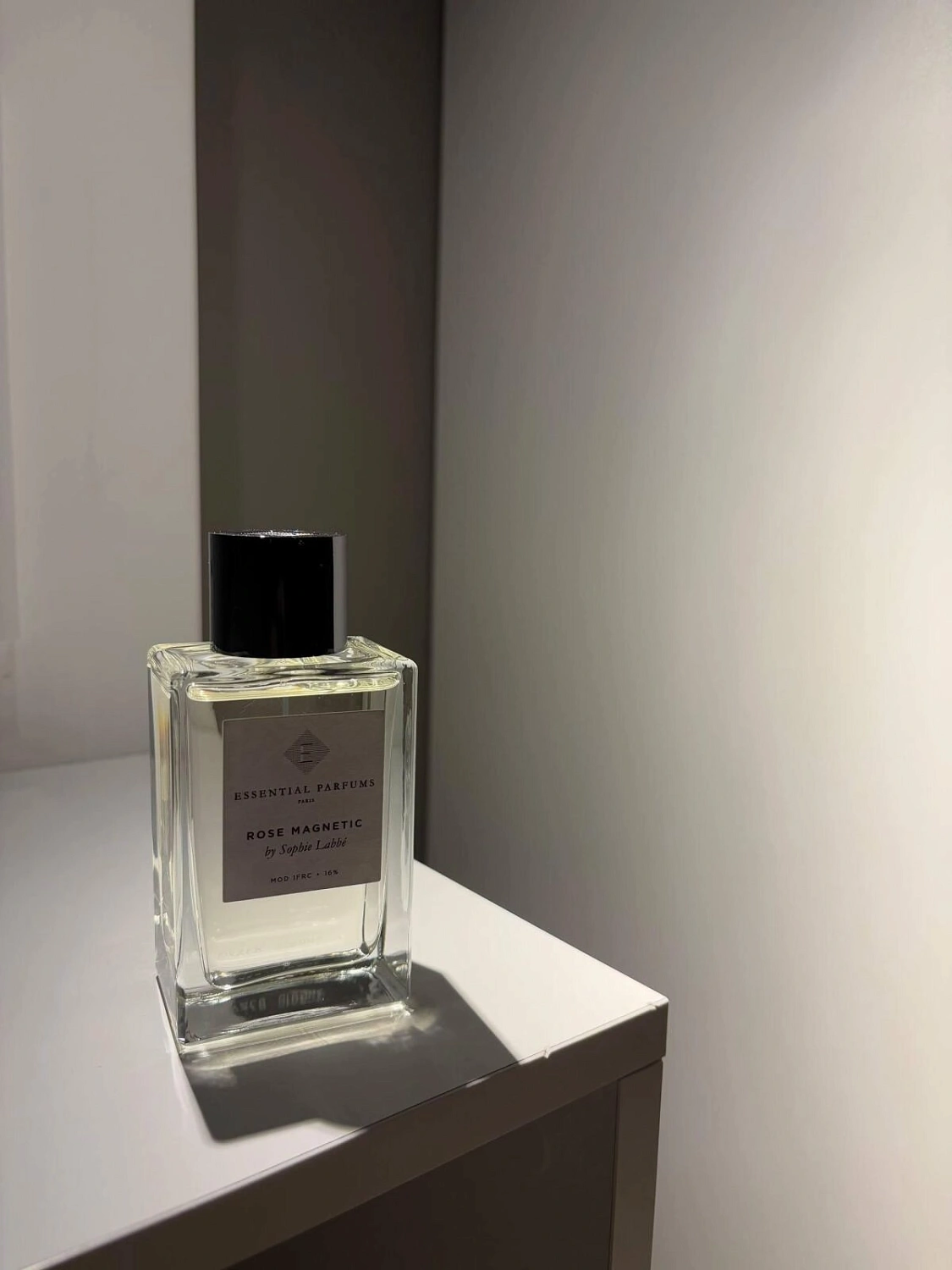 Essential Parfums Rose Magnetic Essential Parfums Rose Magnetic