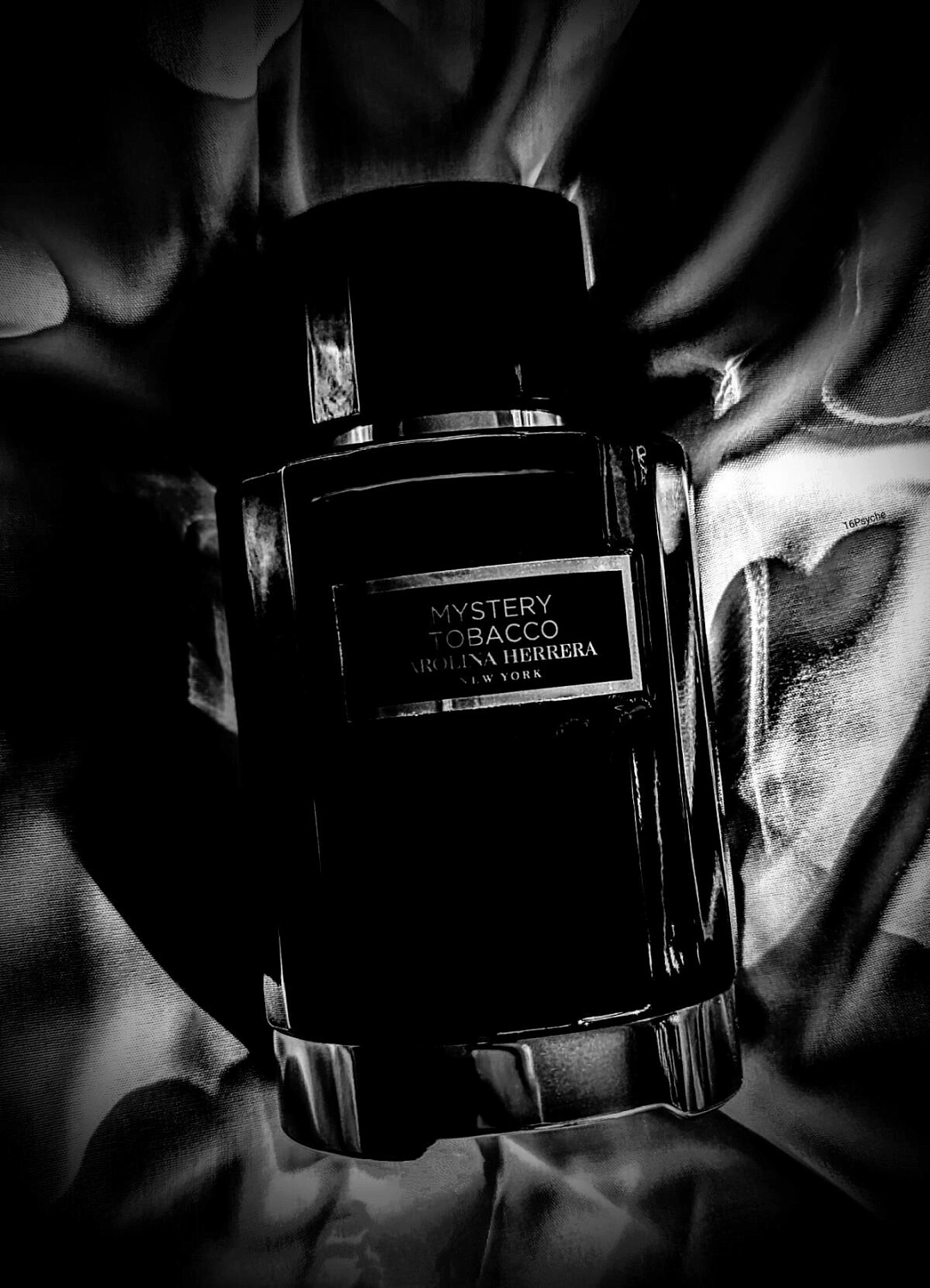 CAROLINA HERRERA Mystery Tobacco
