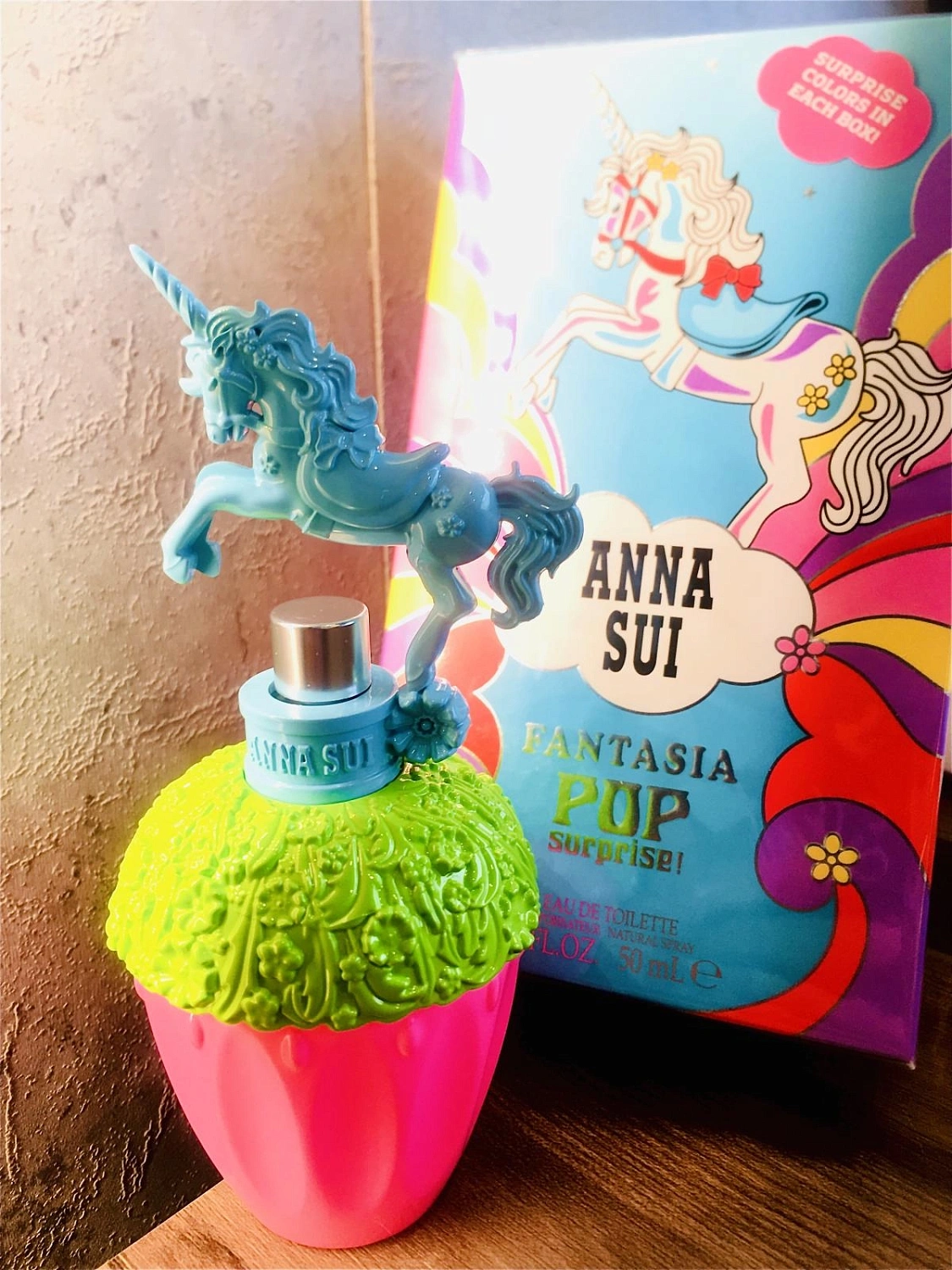 Anna Sui Fantasia Pop Surprise! Red Purple