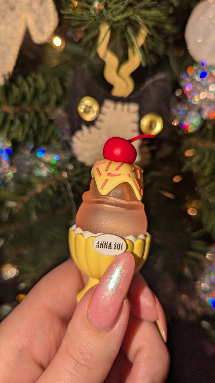 ANNA SUI Mellow Yellow