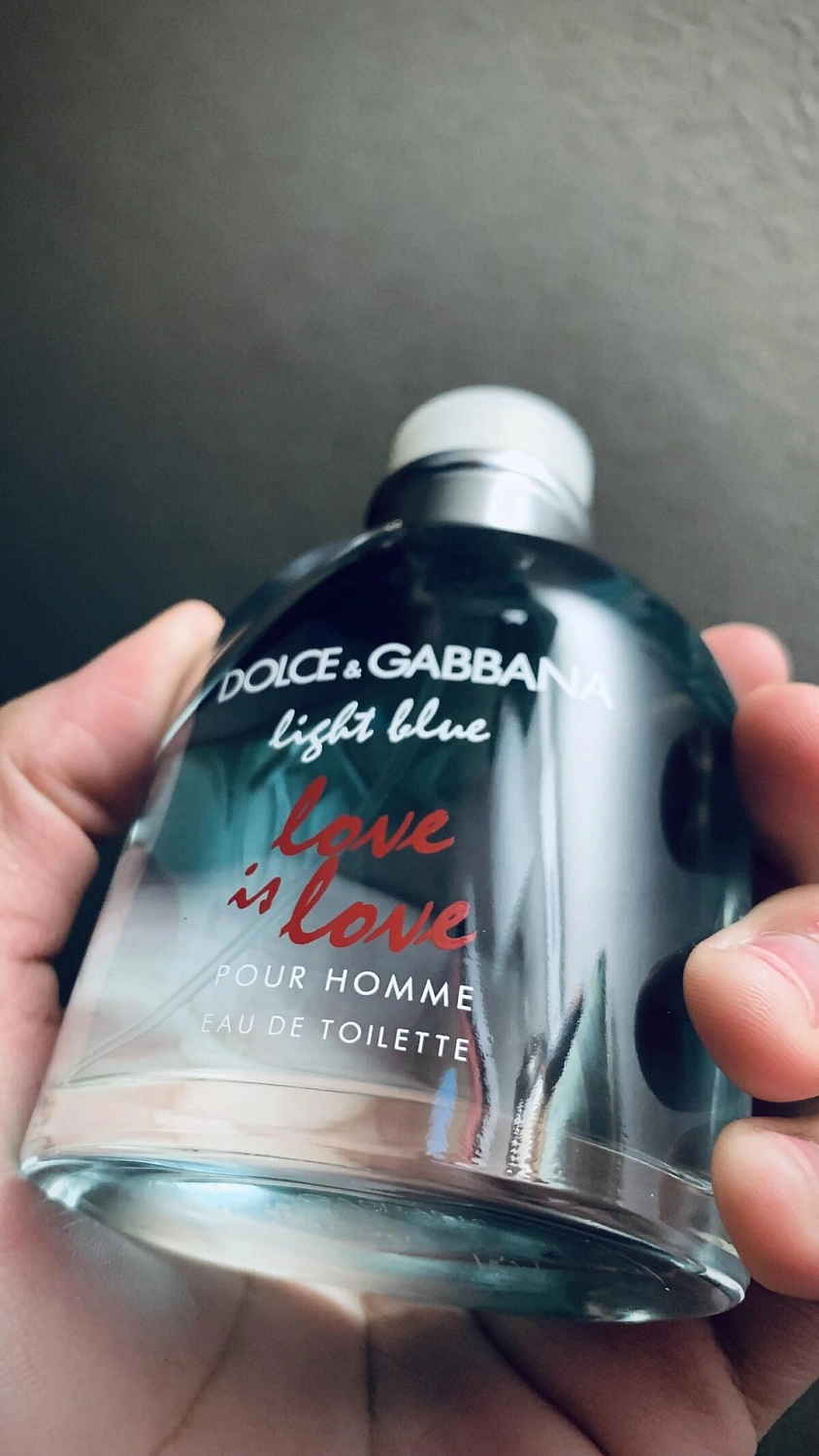 DOLCE & GABBANA Light Blue Love Is Love Pour Homme DOLCE & GABBANA Light Blue Love Is Love Pour Homme